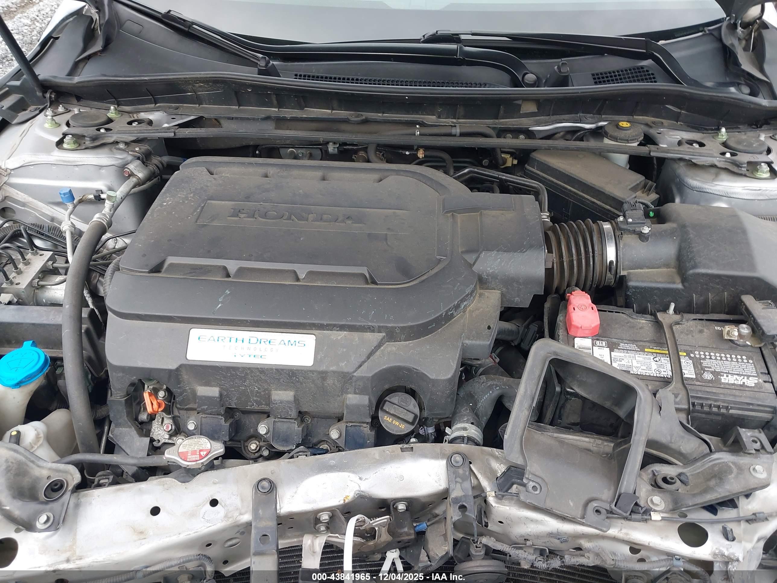 HONDA ACCORD image 10
