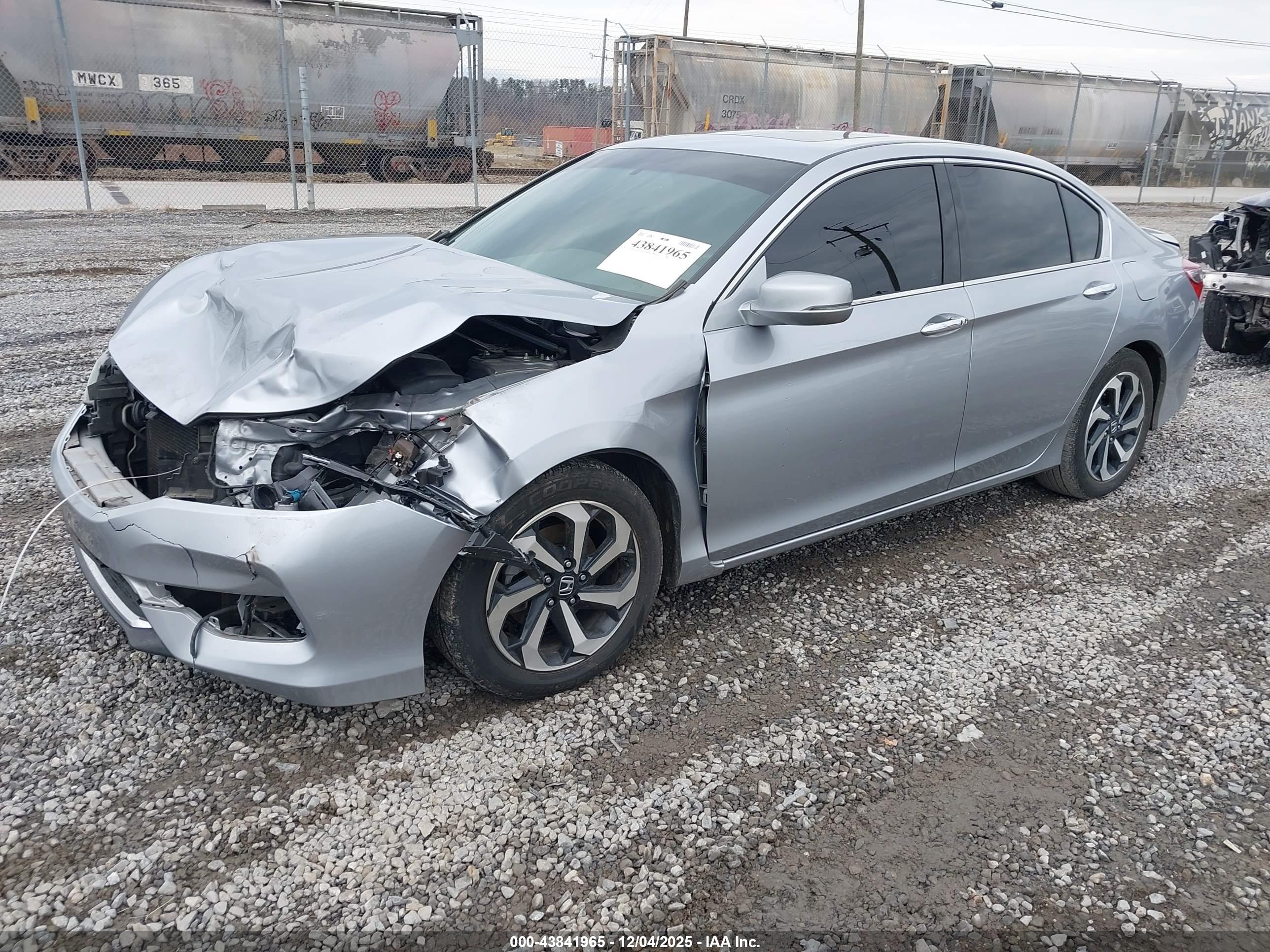 HONDA ACCORD image 2