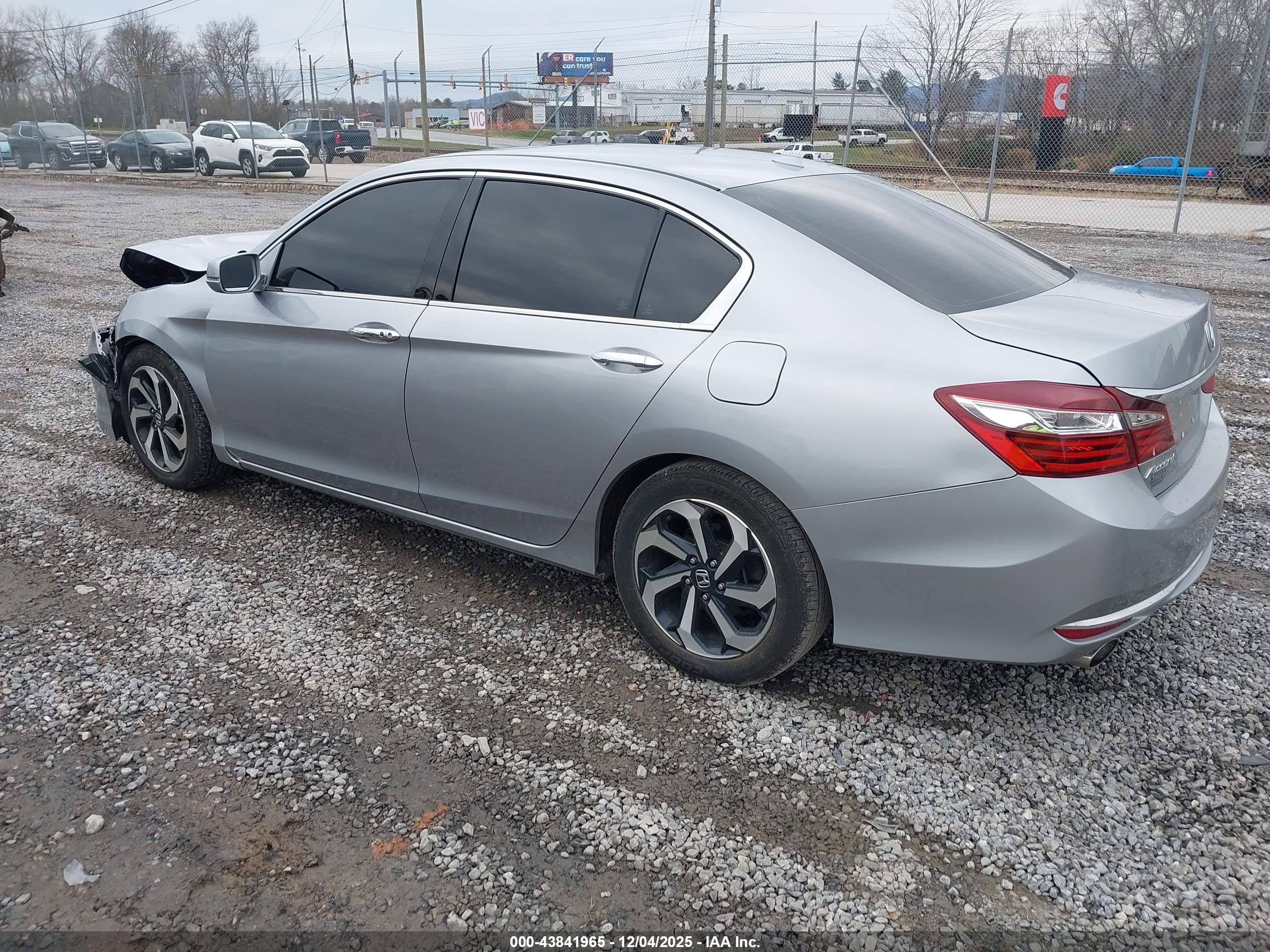 HONDA ACCORD image 3