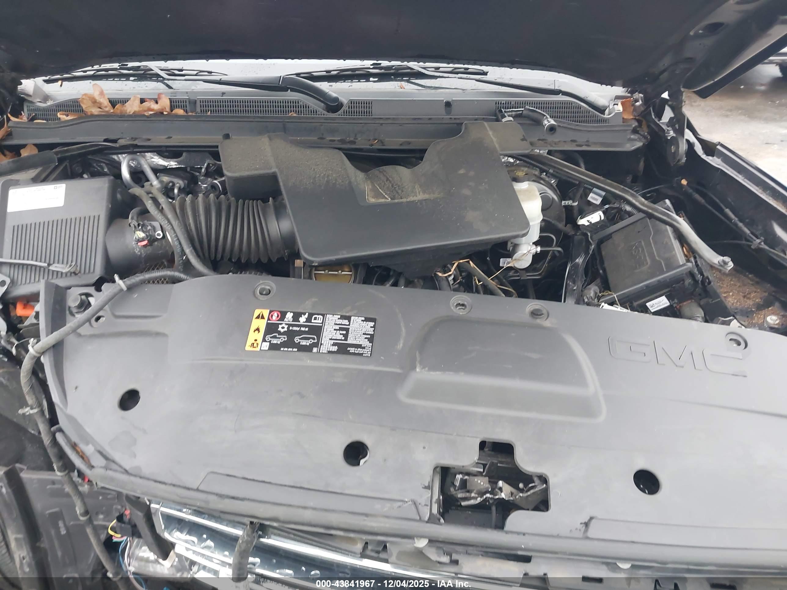 GMC YUKON image 10