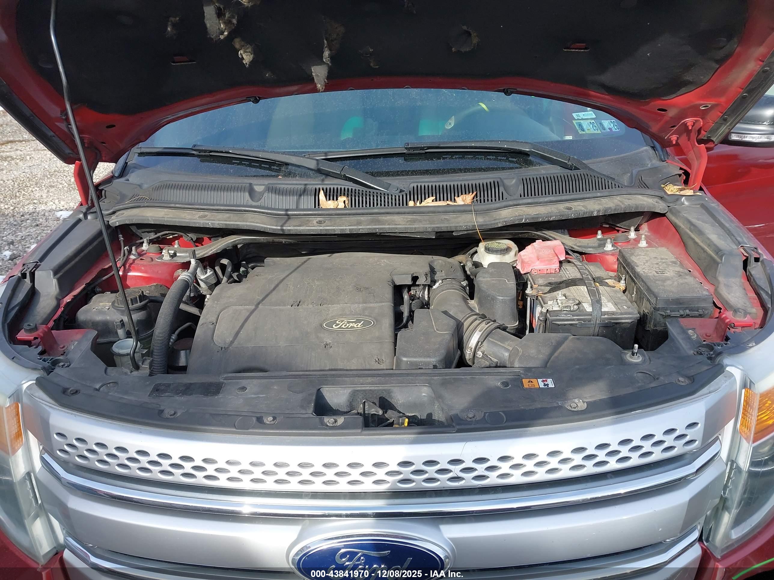 FORD EXPLORER image 10