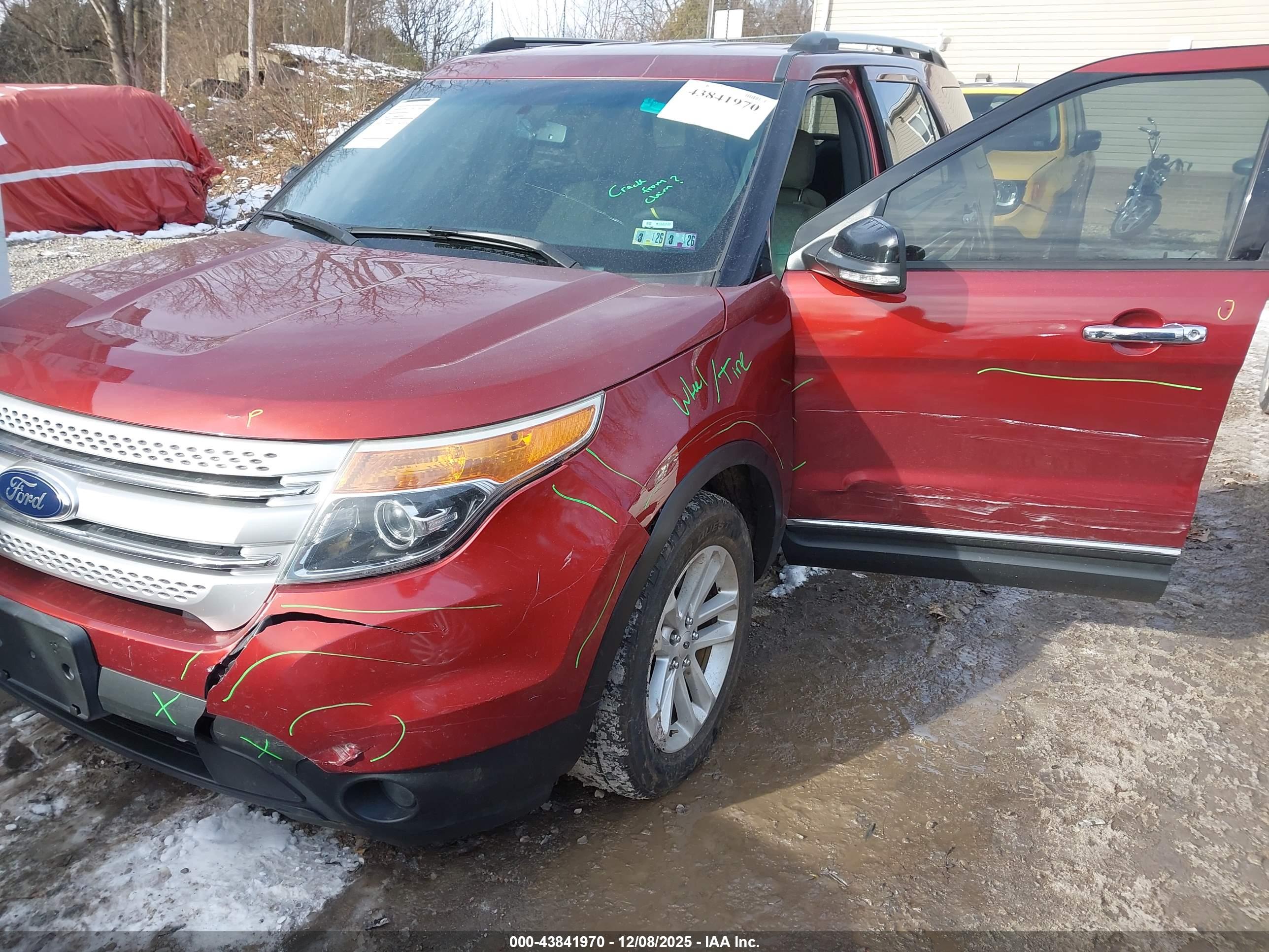 FORD EXPLORER image 6