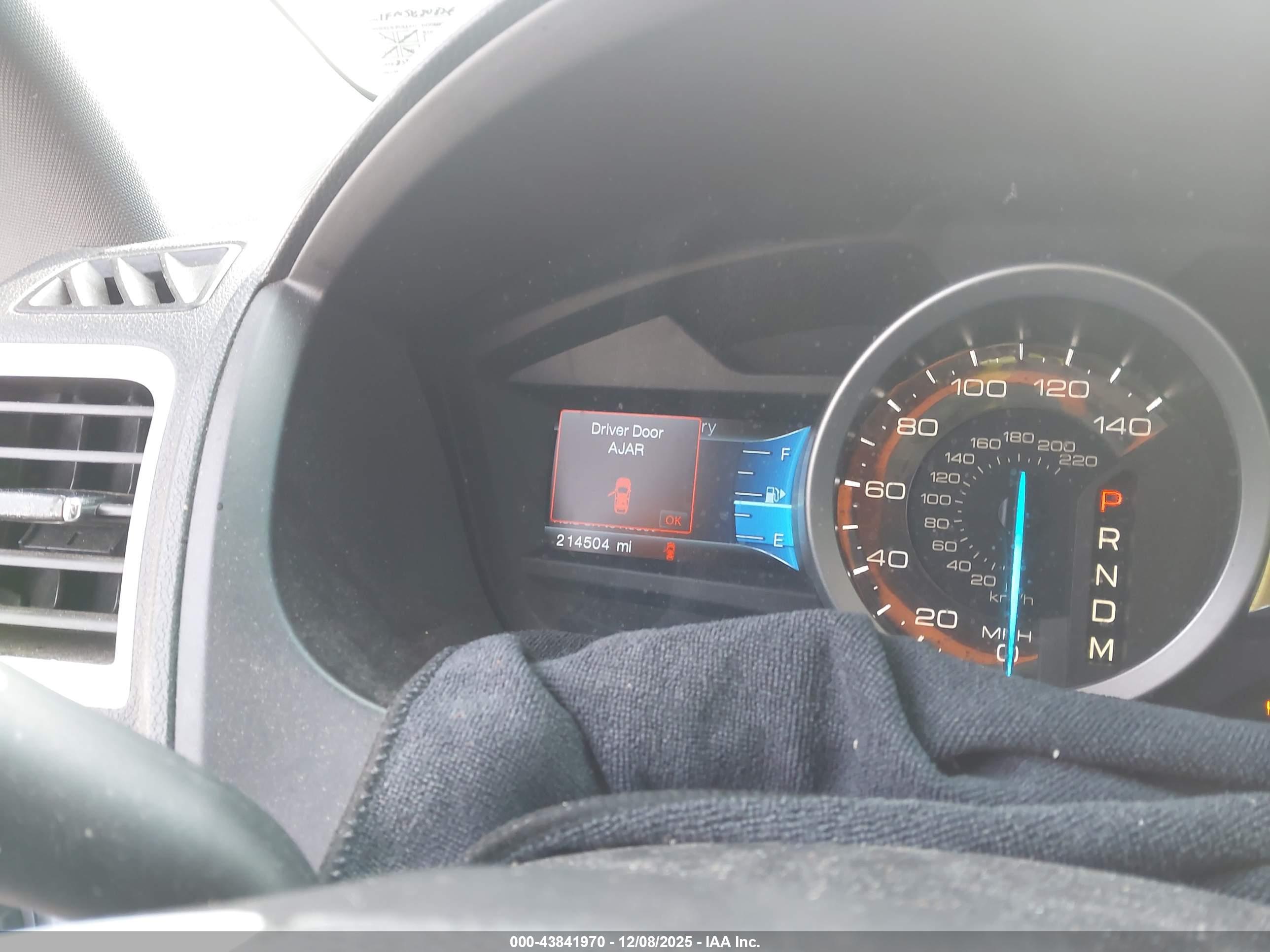 FORD EXPLORER image 7