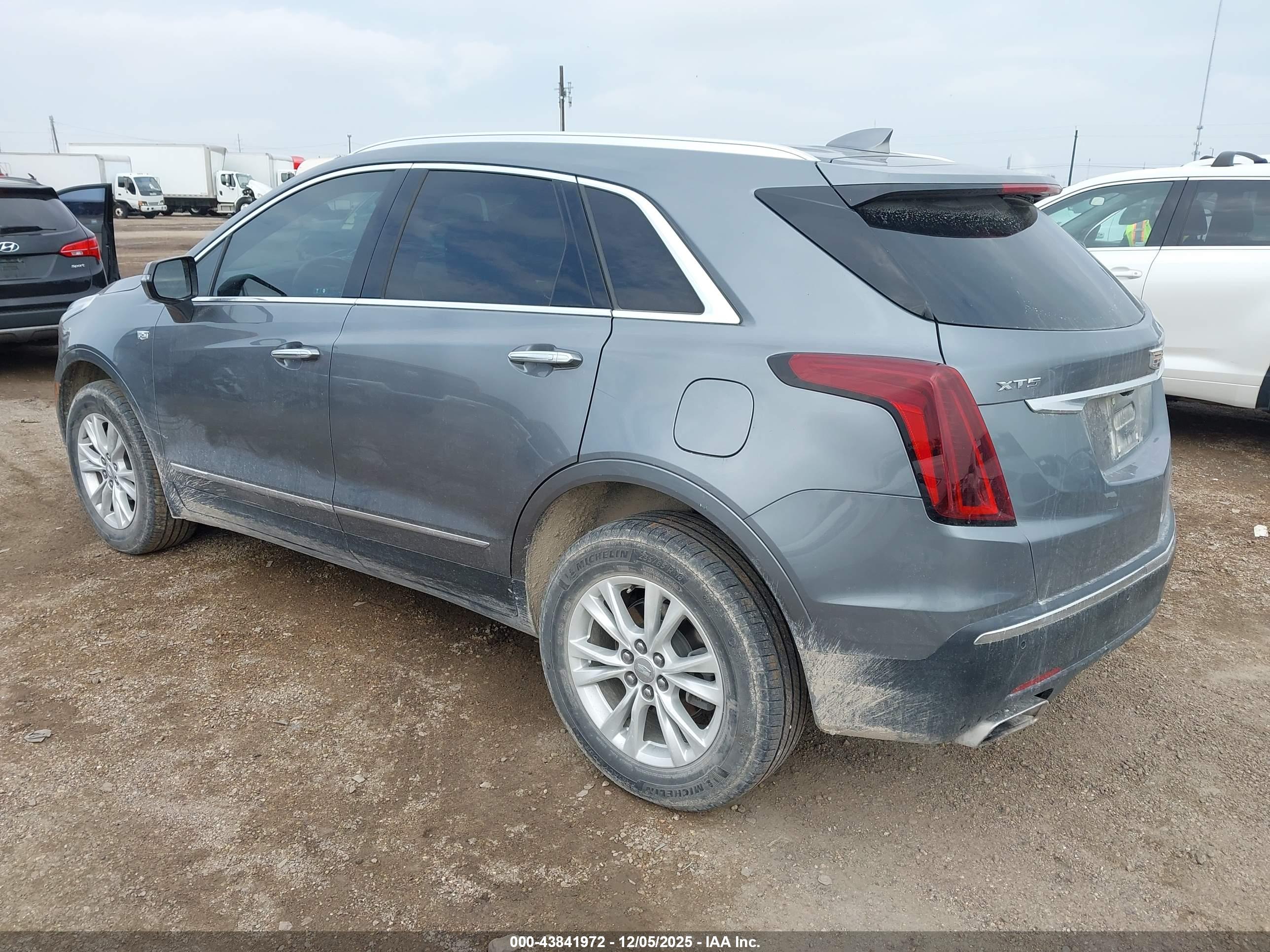 CADILLAC XT5 image 3
