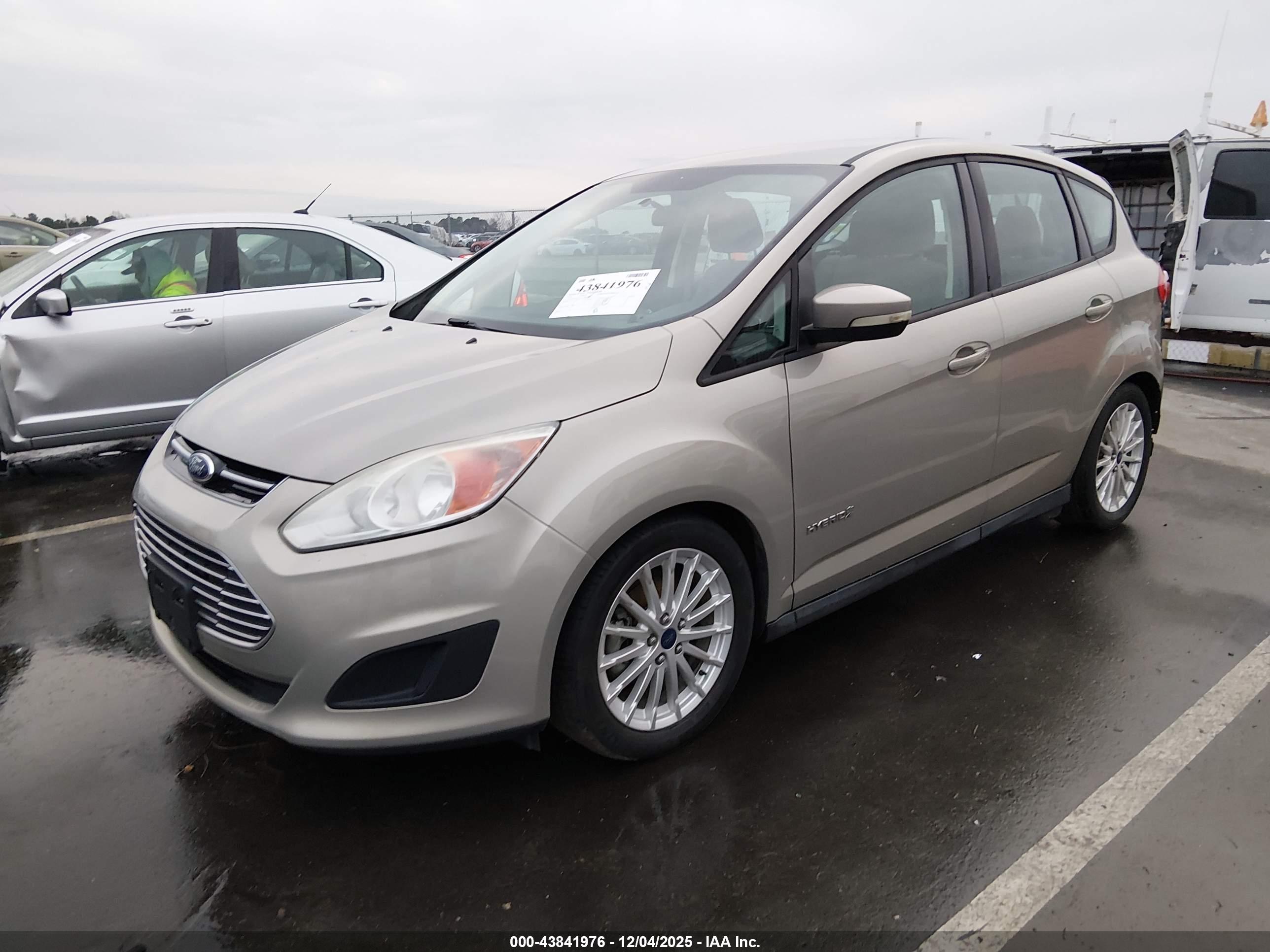 FORD C-MAX image 2