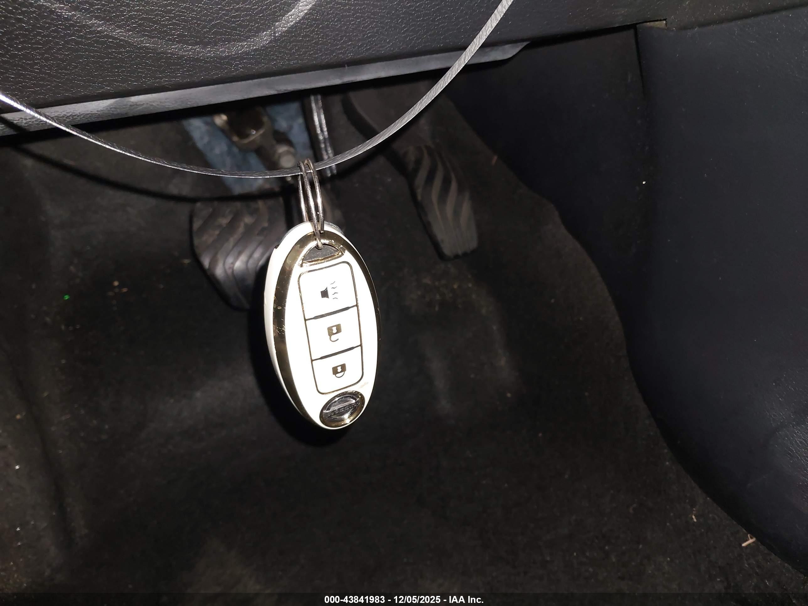 NISSAN KICKS image 11