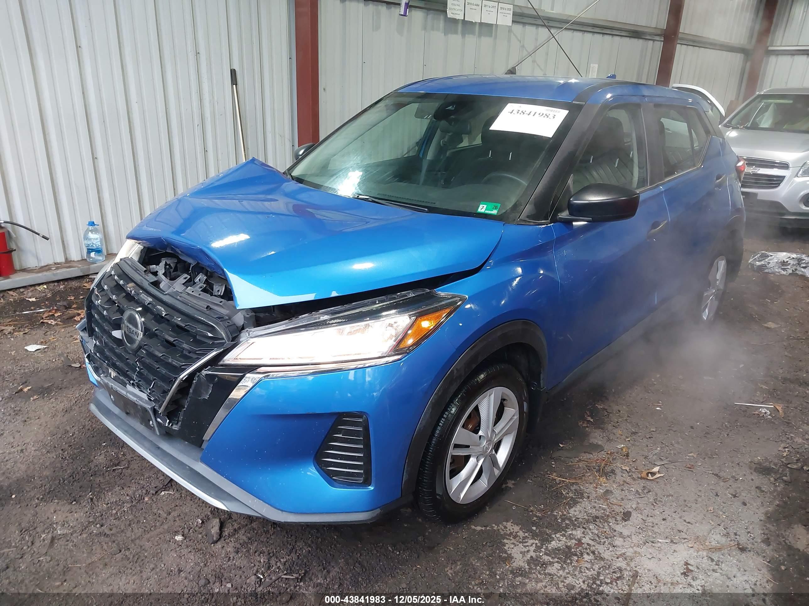 NISSAN KICKS image 2