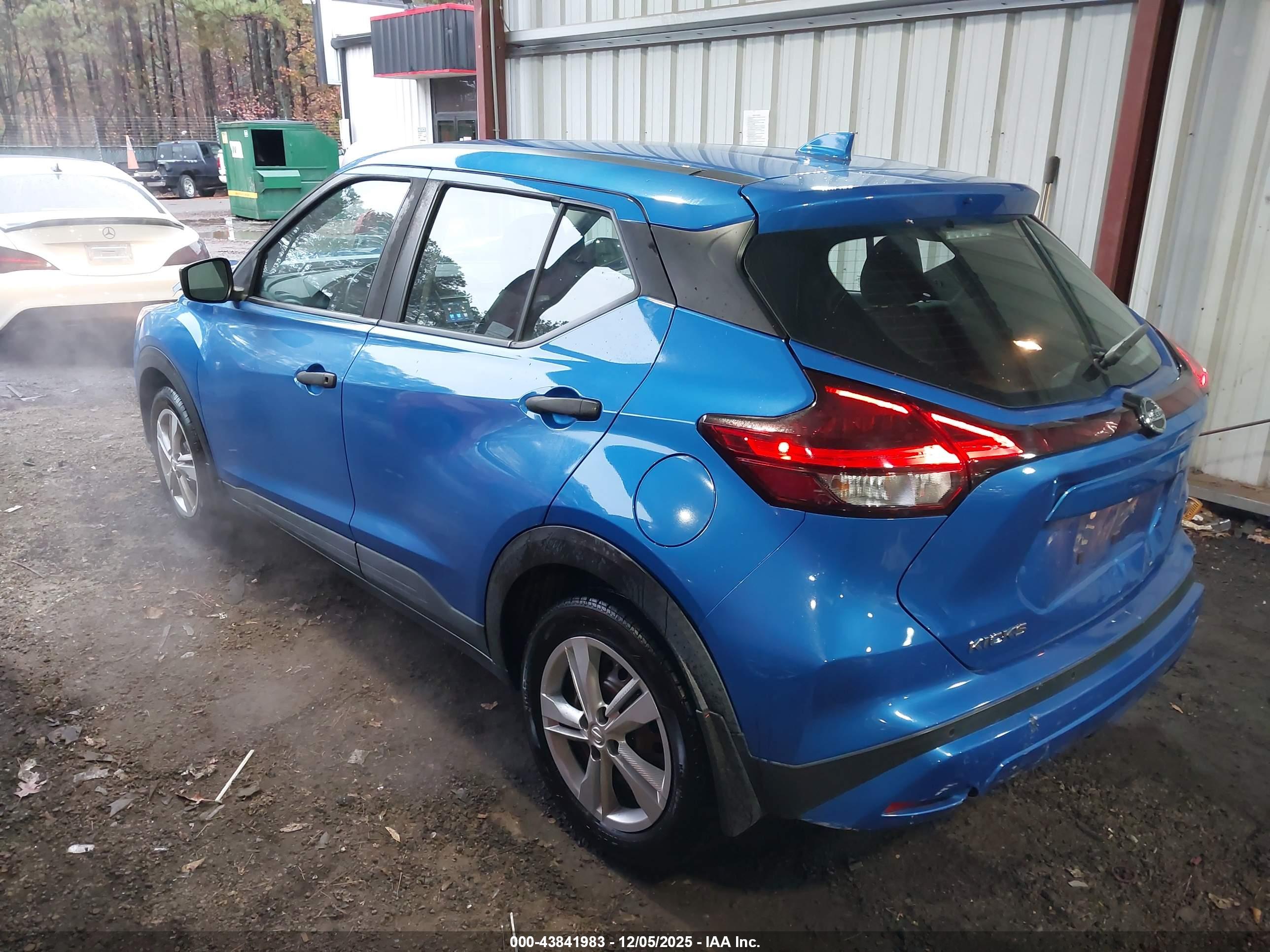 NISSAN KICKS image 3
