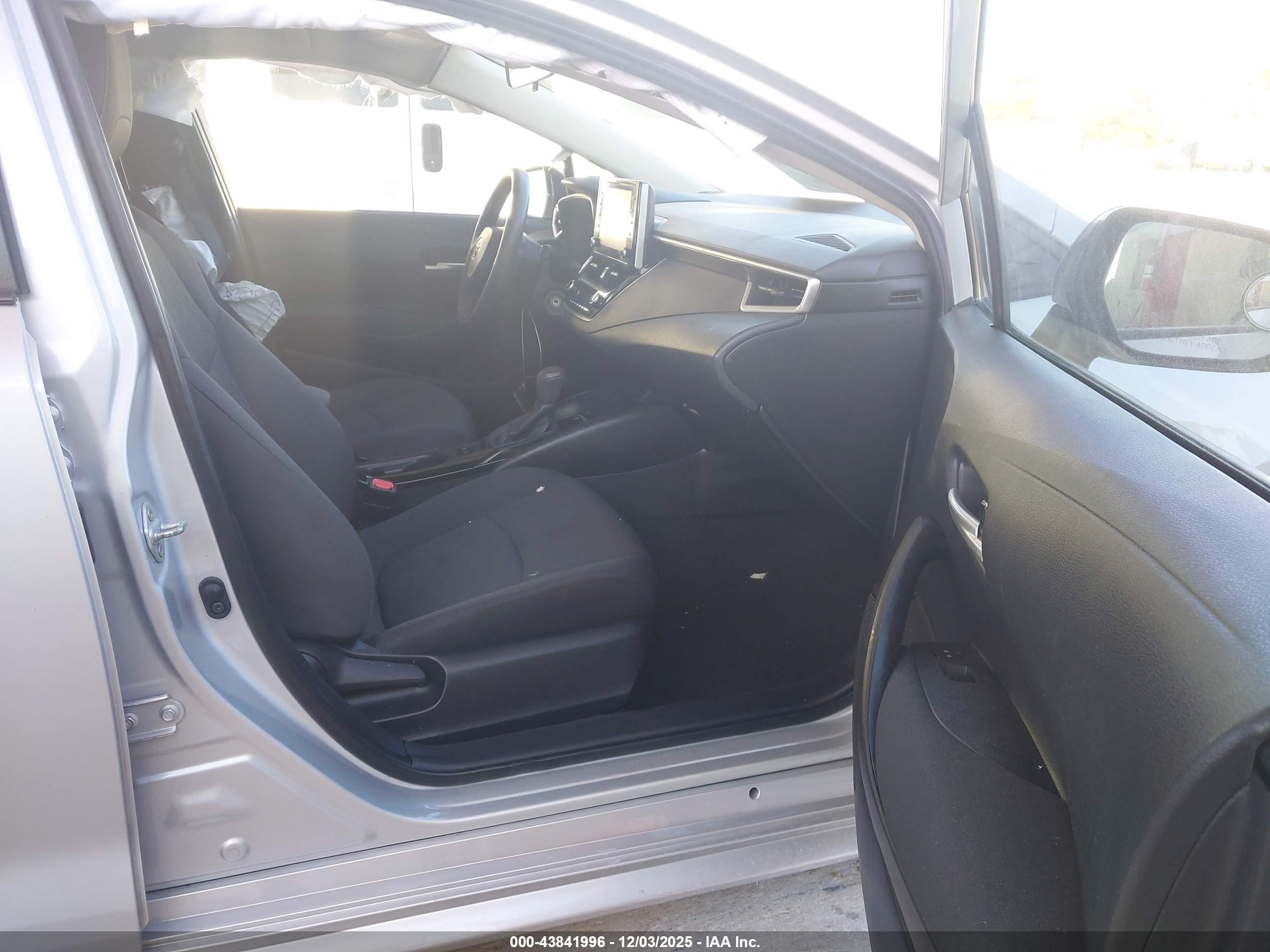 TOYOTA COROLLA image 5