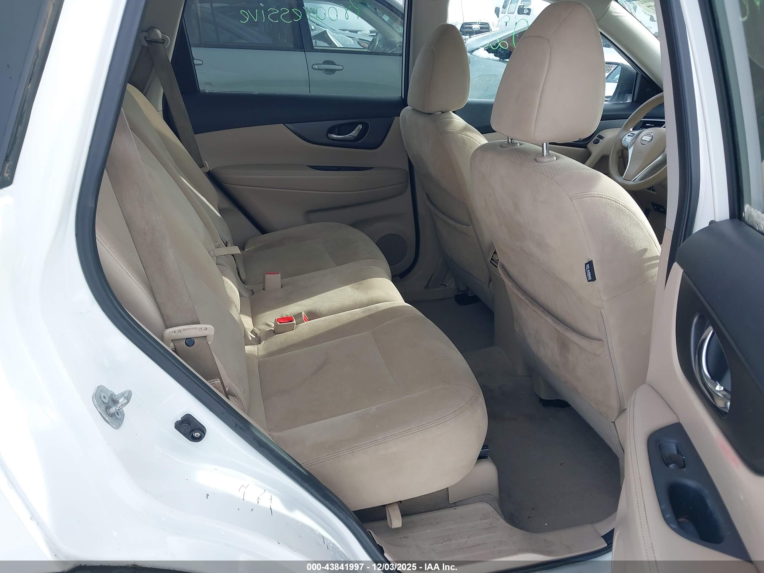 NISSAN ROGUE image 8