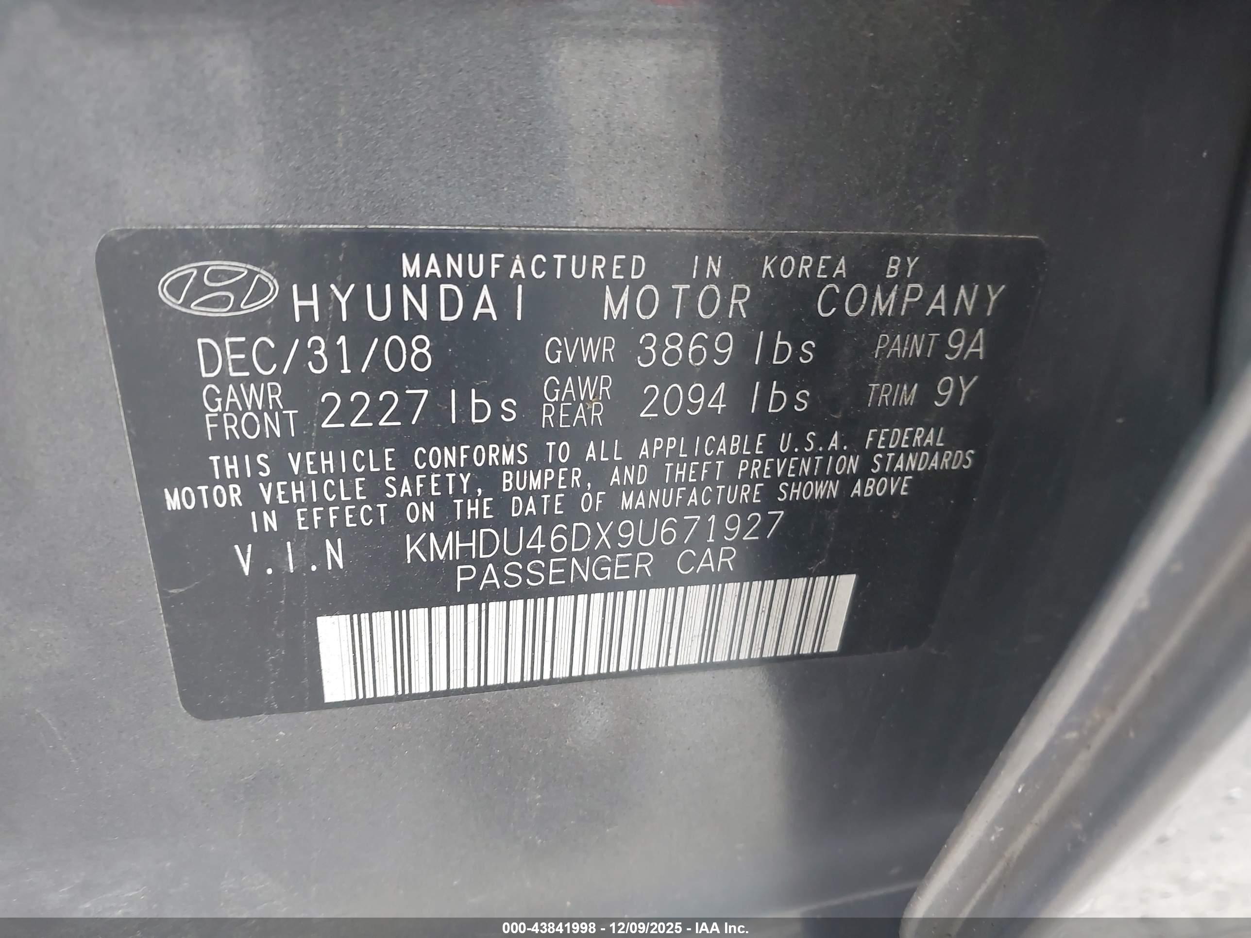 HYUNDAI ELANTRA image 9