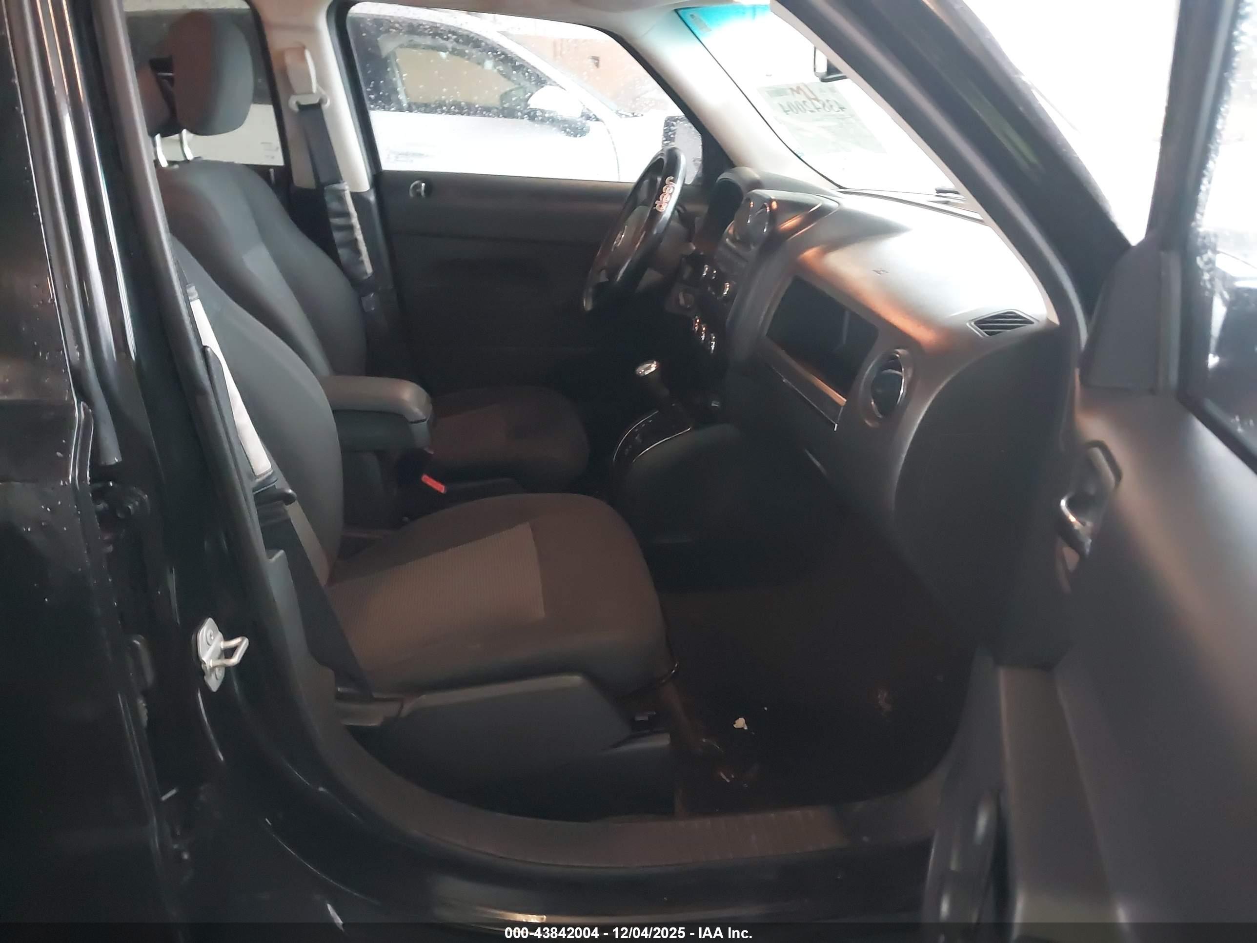 JEEP PATRIOT image 5