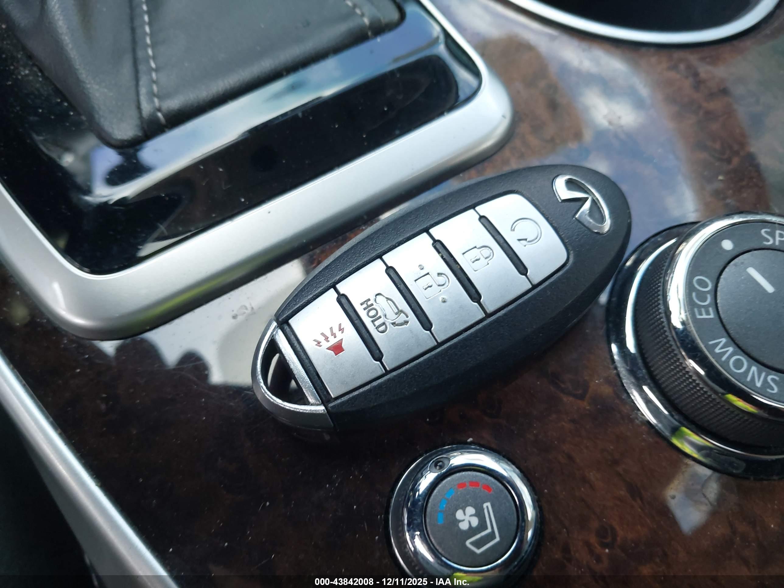 INFINITI QX60 image 11