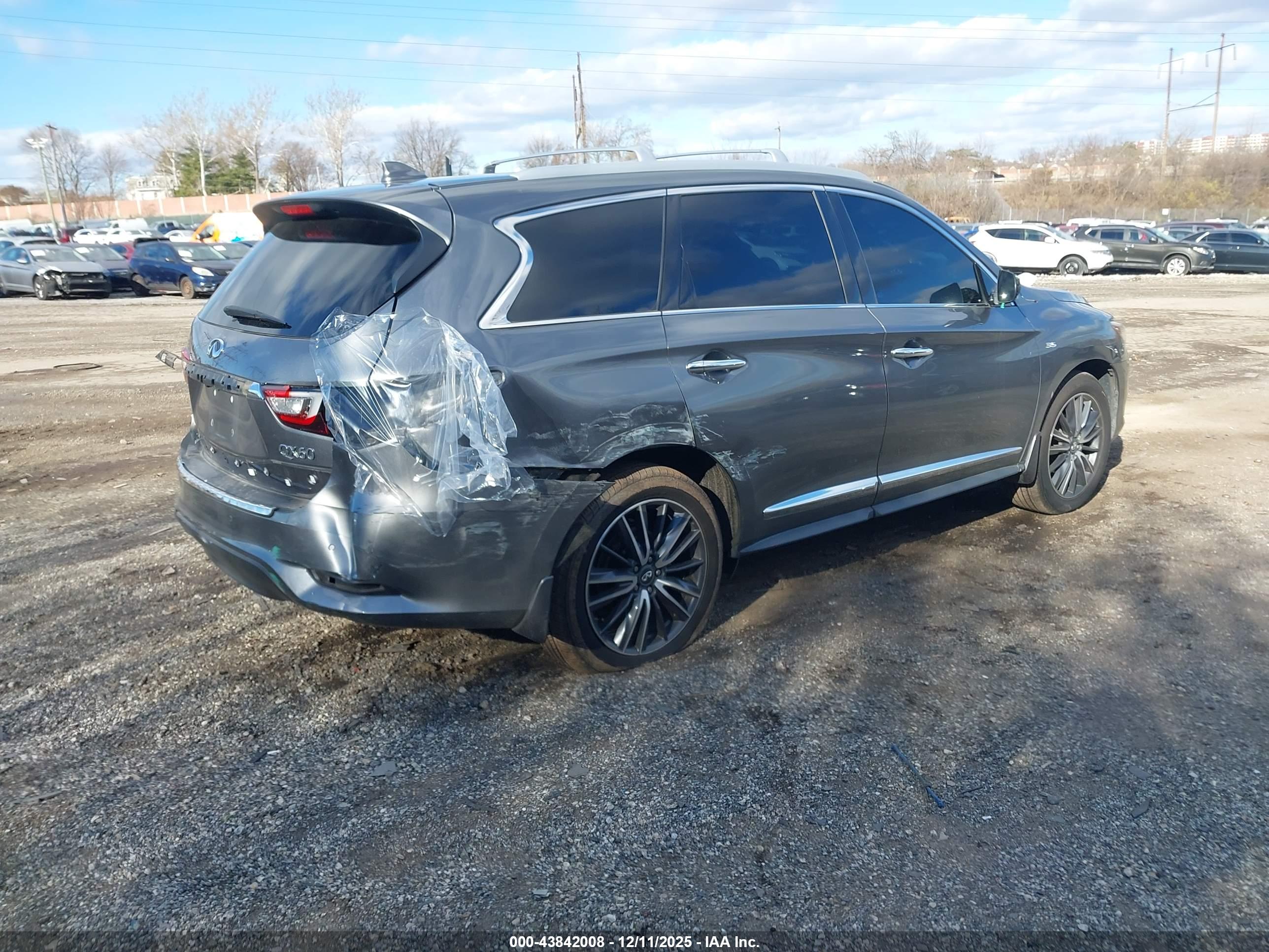 INFINITI QX60 image 4