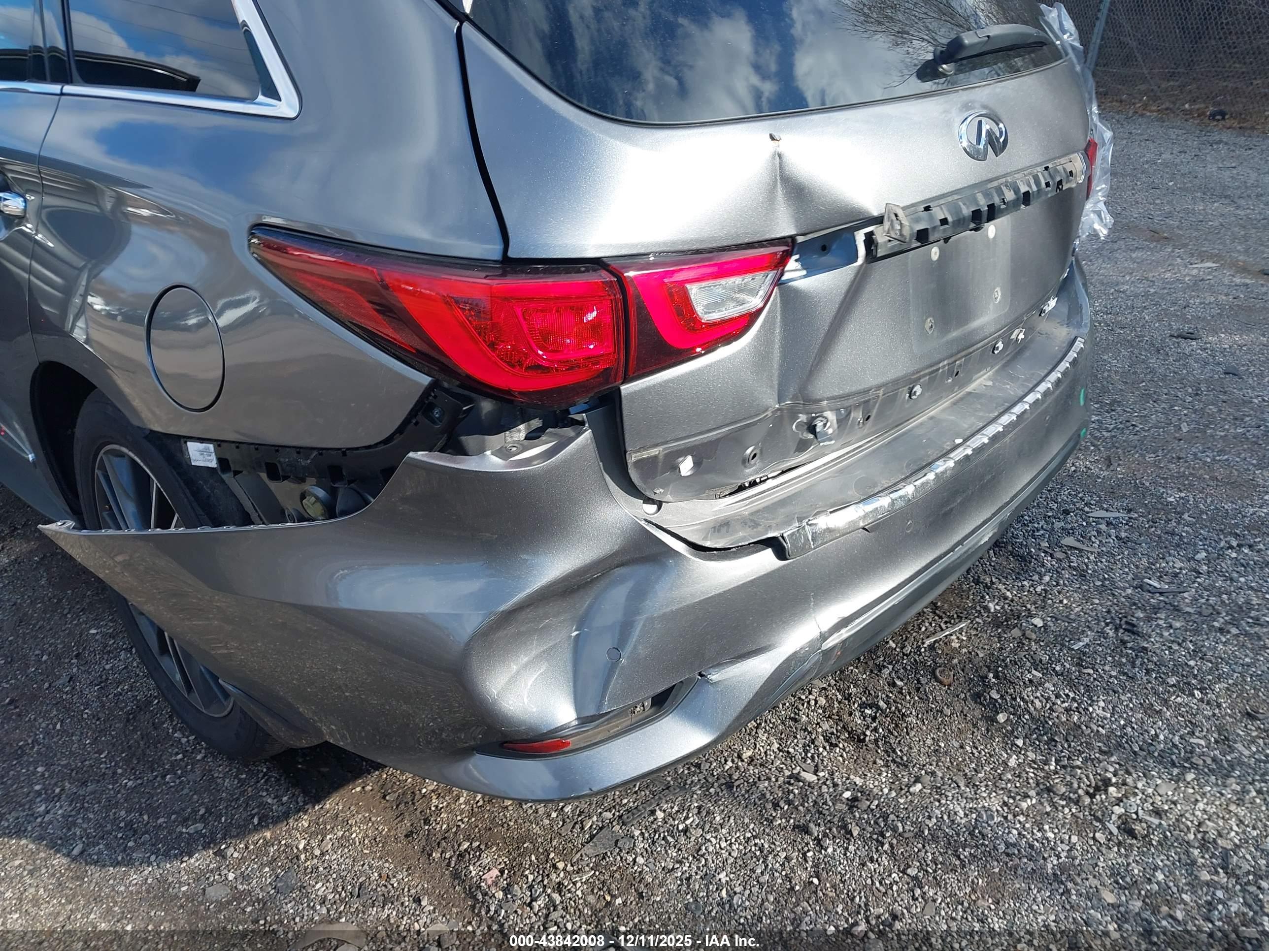 INFINITI QX60 image 6