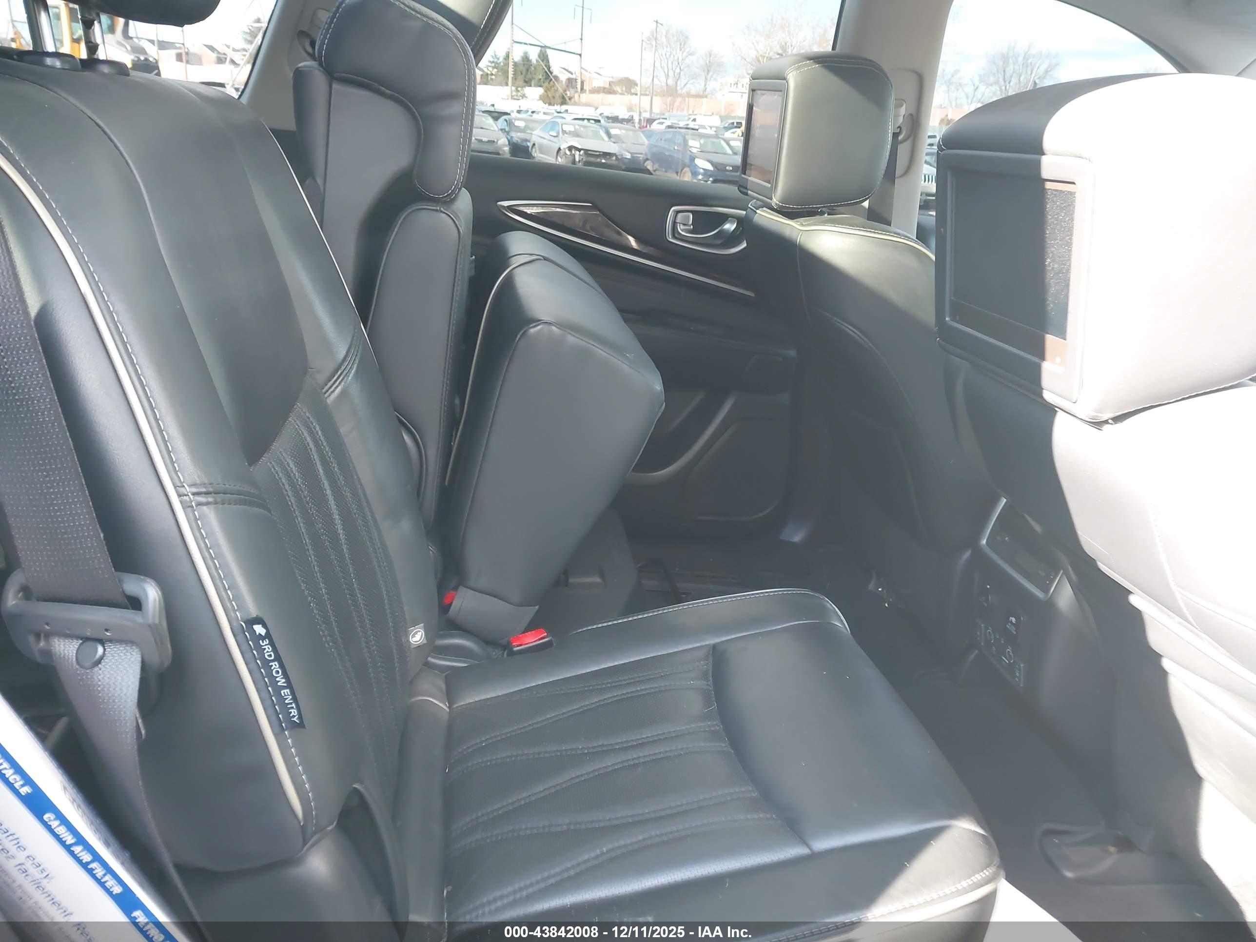 INFINITI QX60 image 8