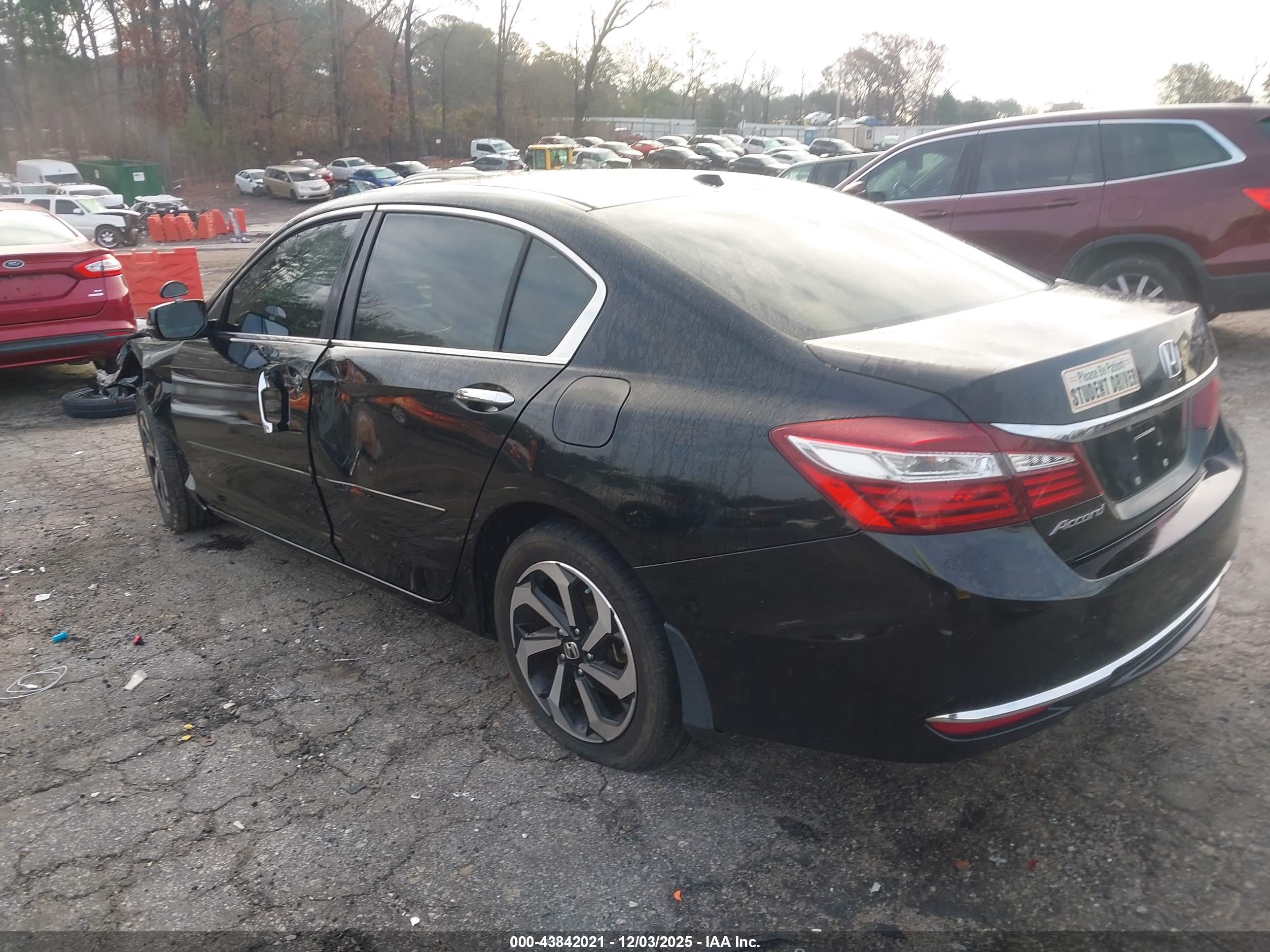 HONDA ACCORD image 3
