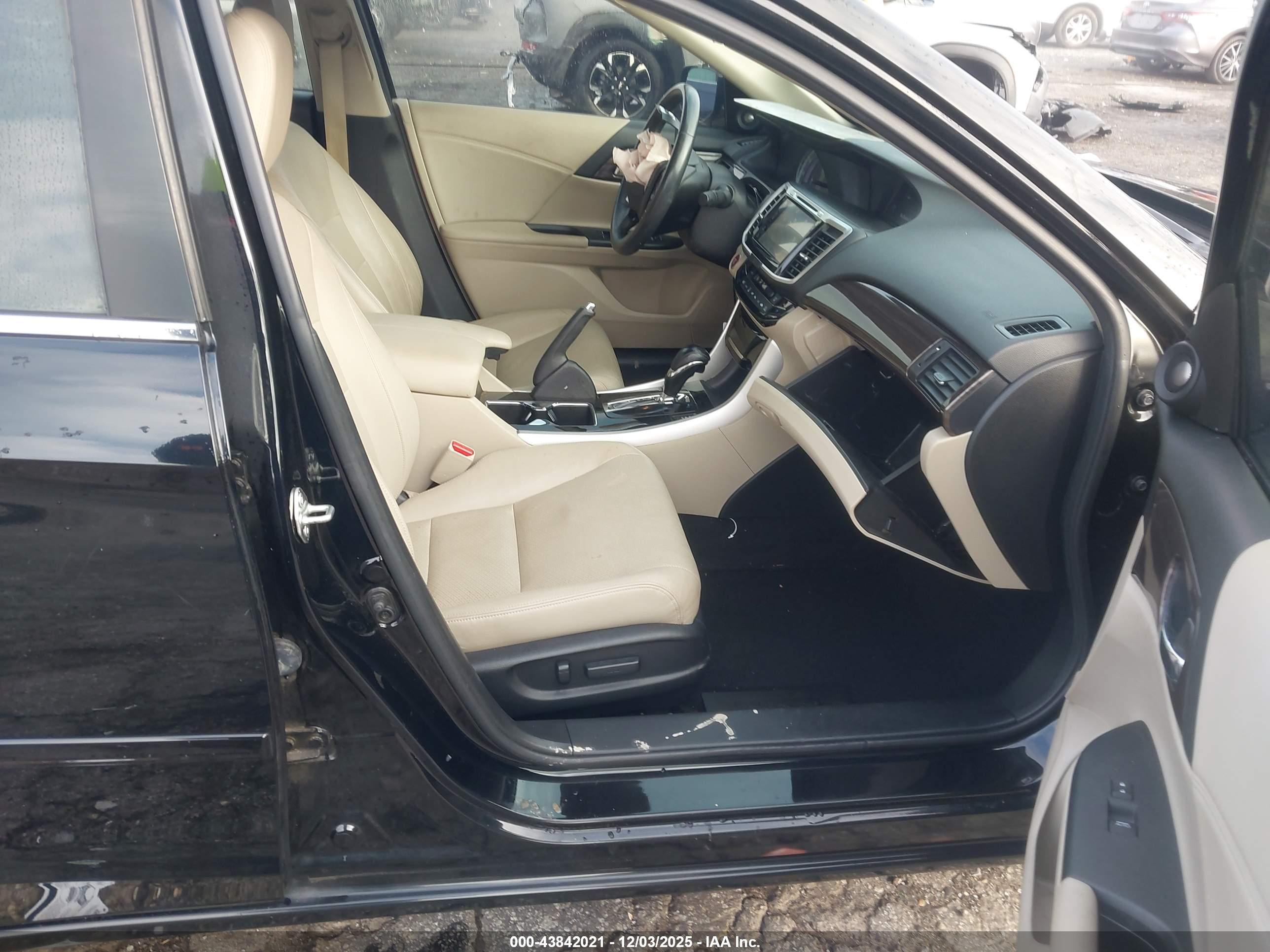 HONDA ACCORD image 5