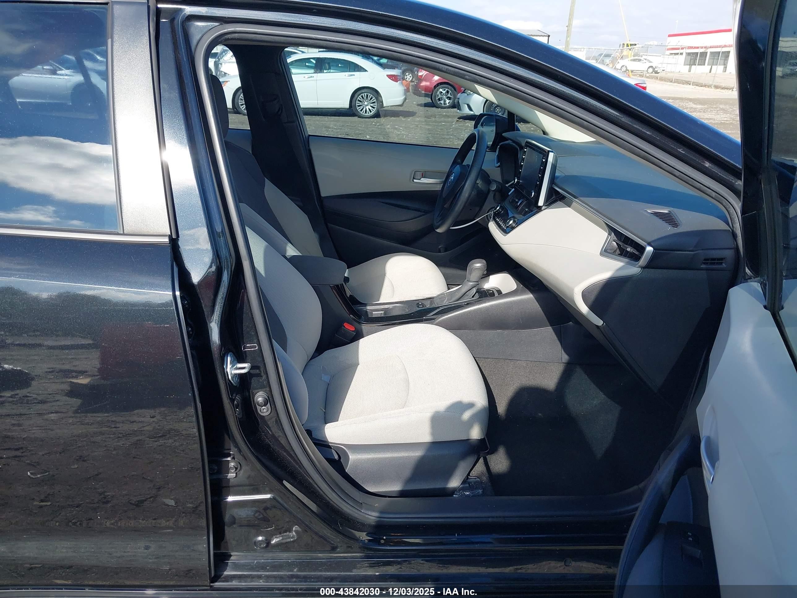 TOYOTA COROLLA image 5