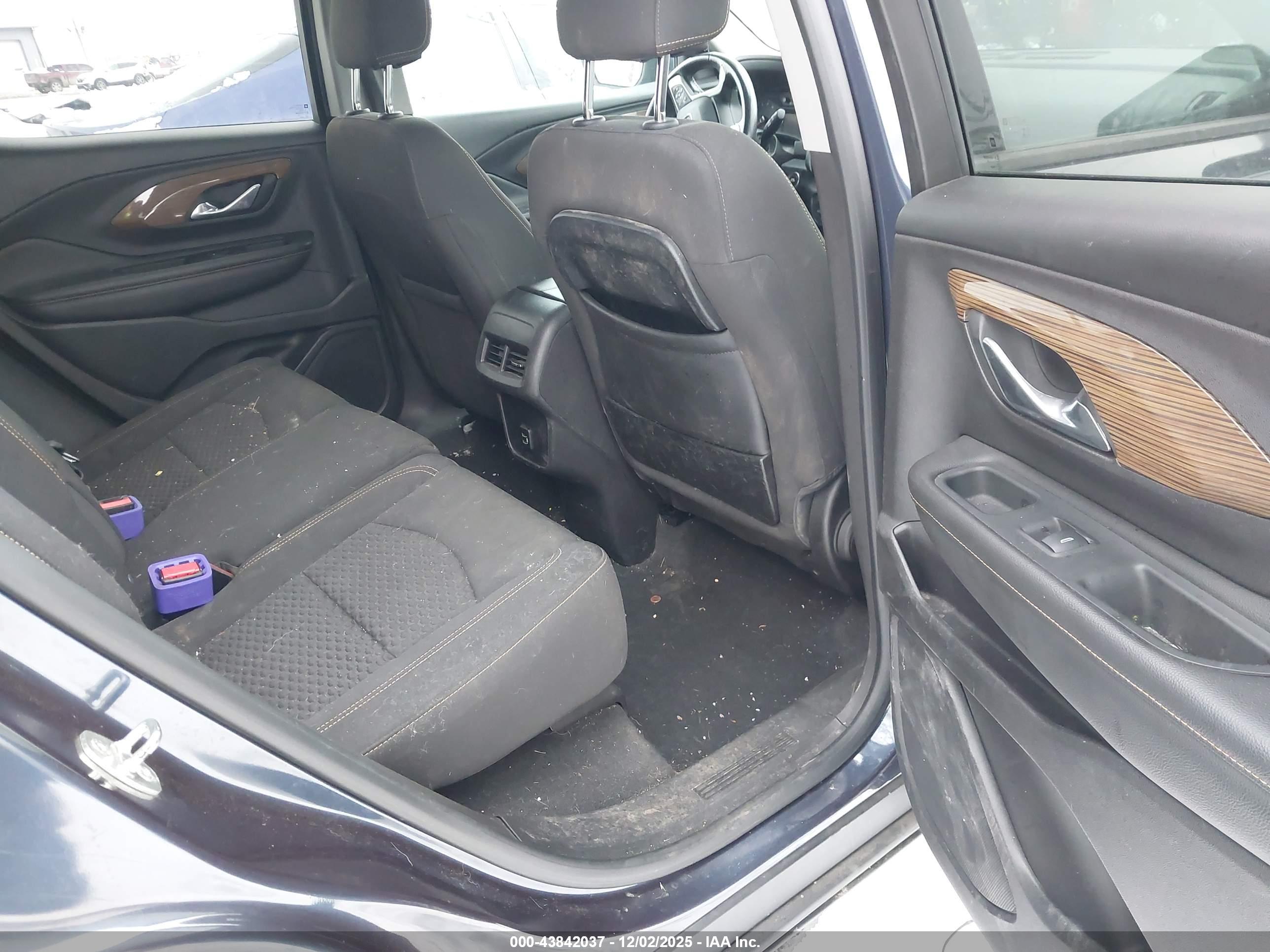 GMC TERRAIN image 8