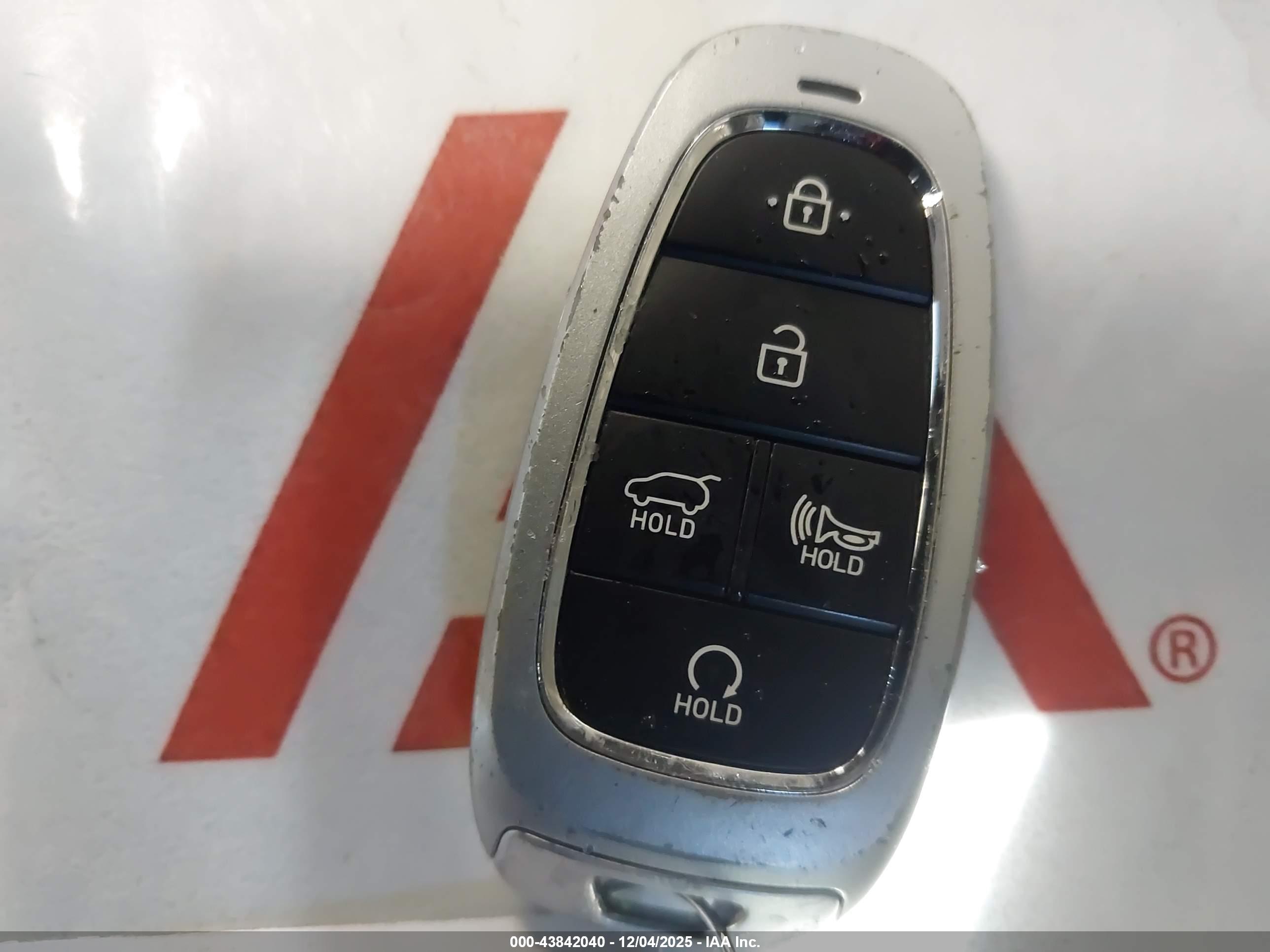 HYUNDAI TUCSON image 11