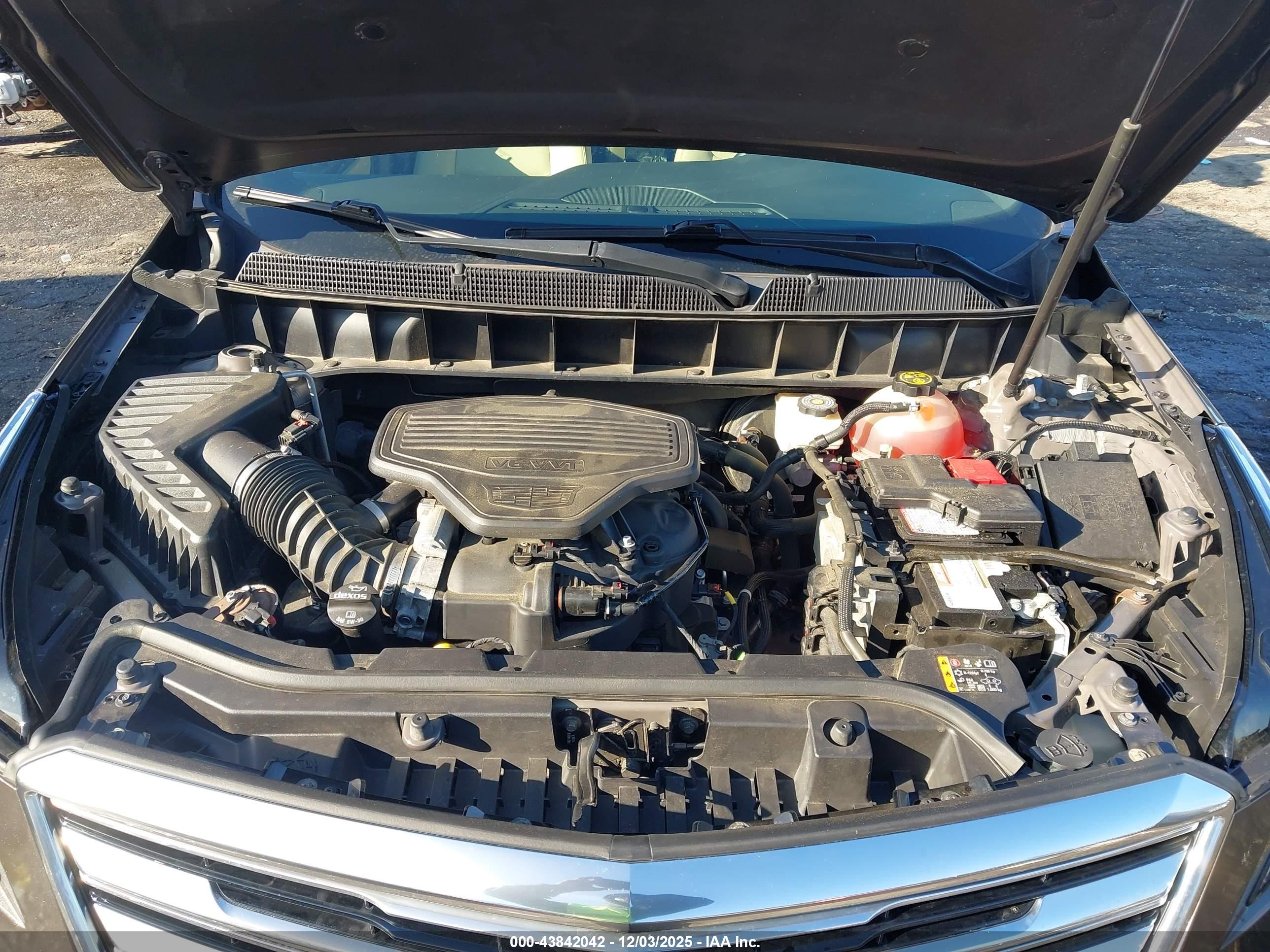 CADILLAC XT5 image 10