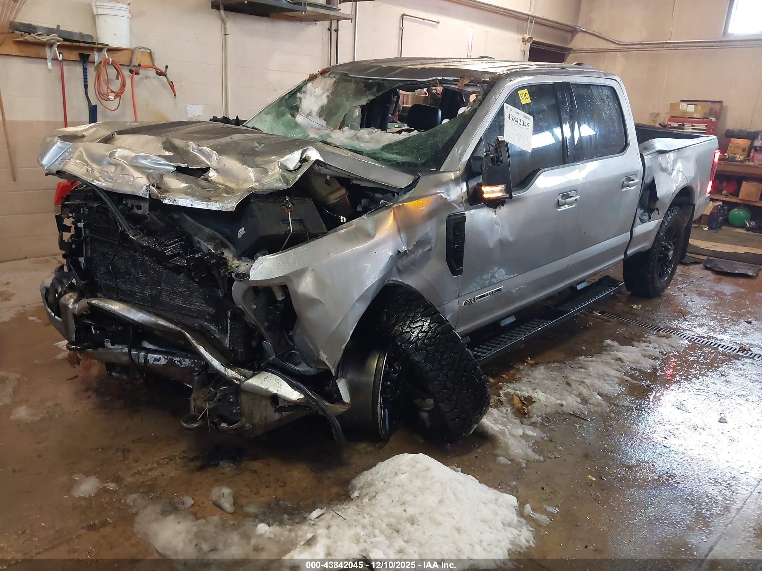 FORD F-350 image 2