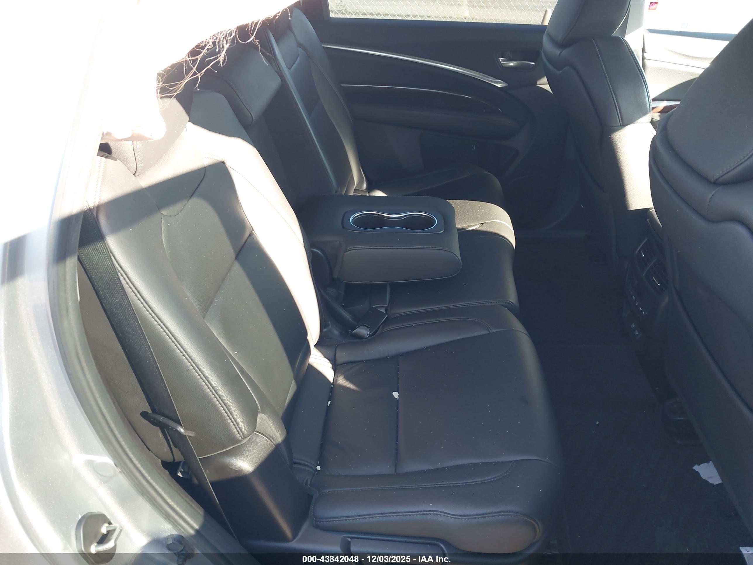 ACURA MDX image 8