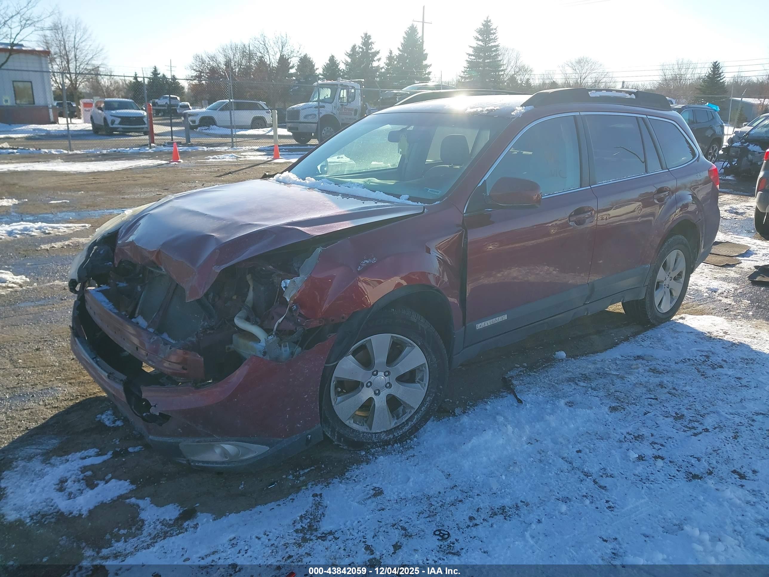 SUBARU OUTBACK image 2