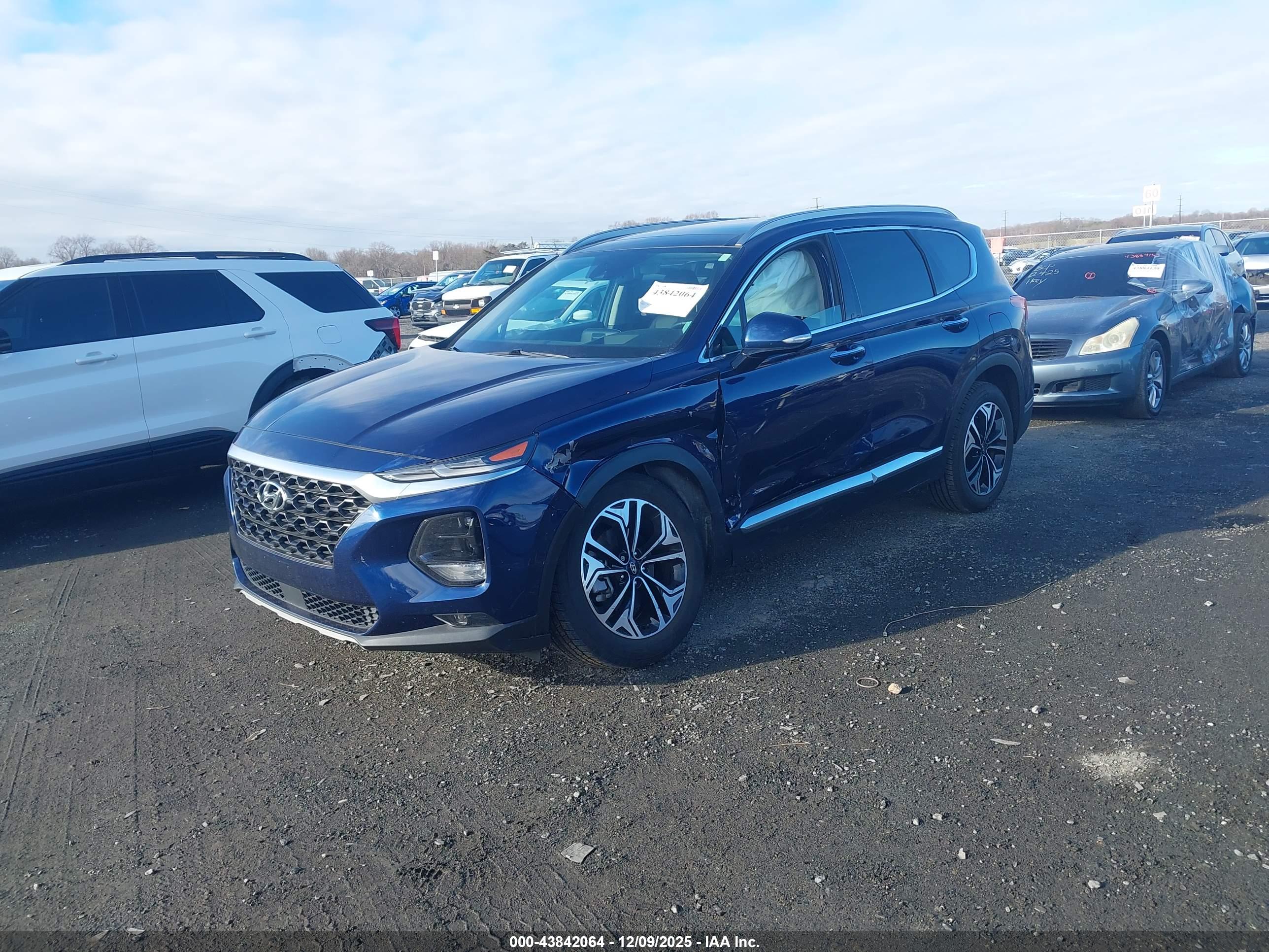 HYUNDAI SANTA image 2