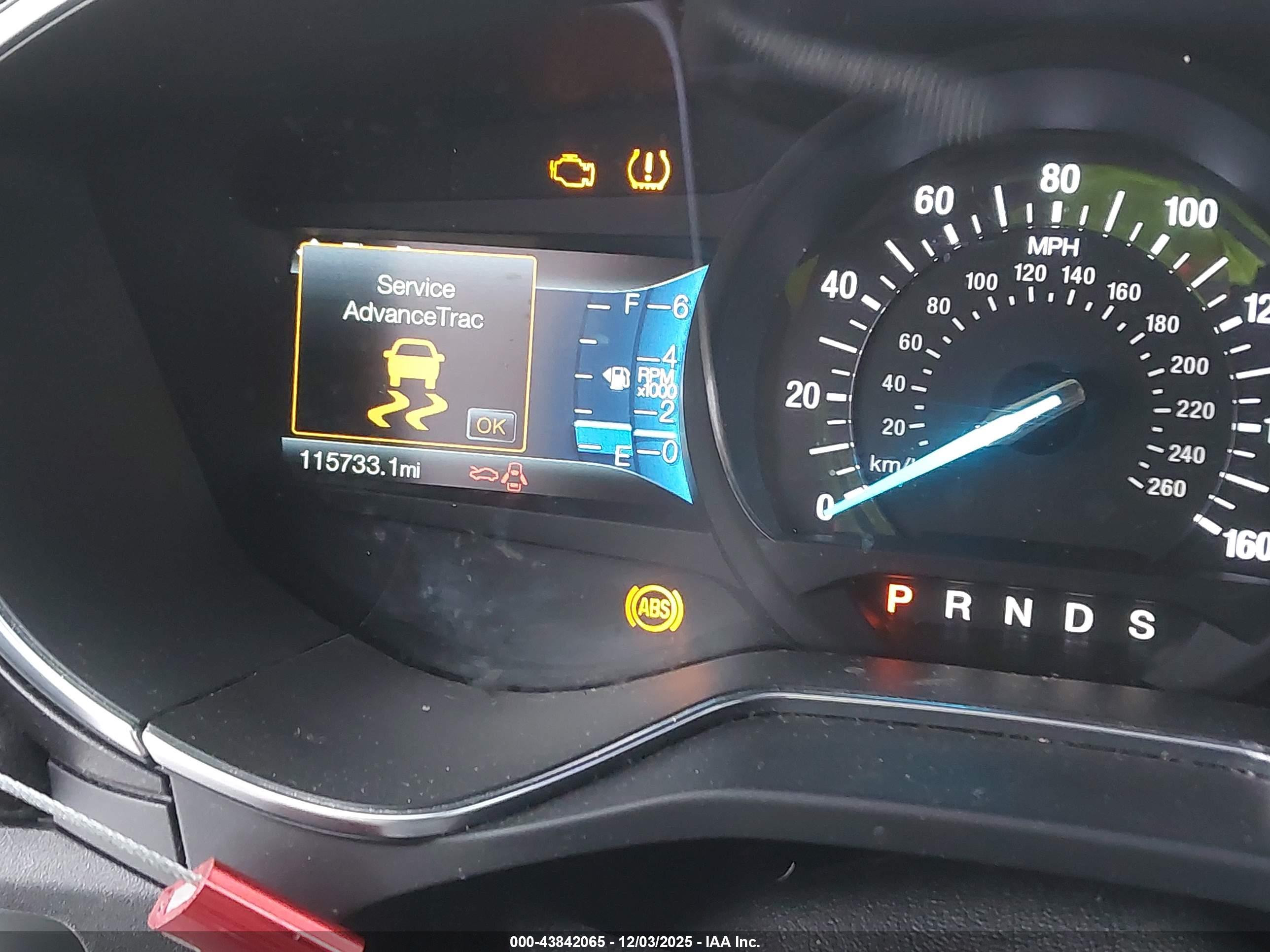 FORD FUSION image 7