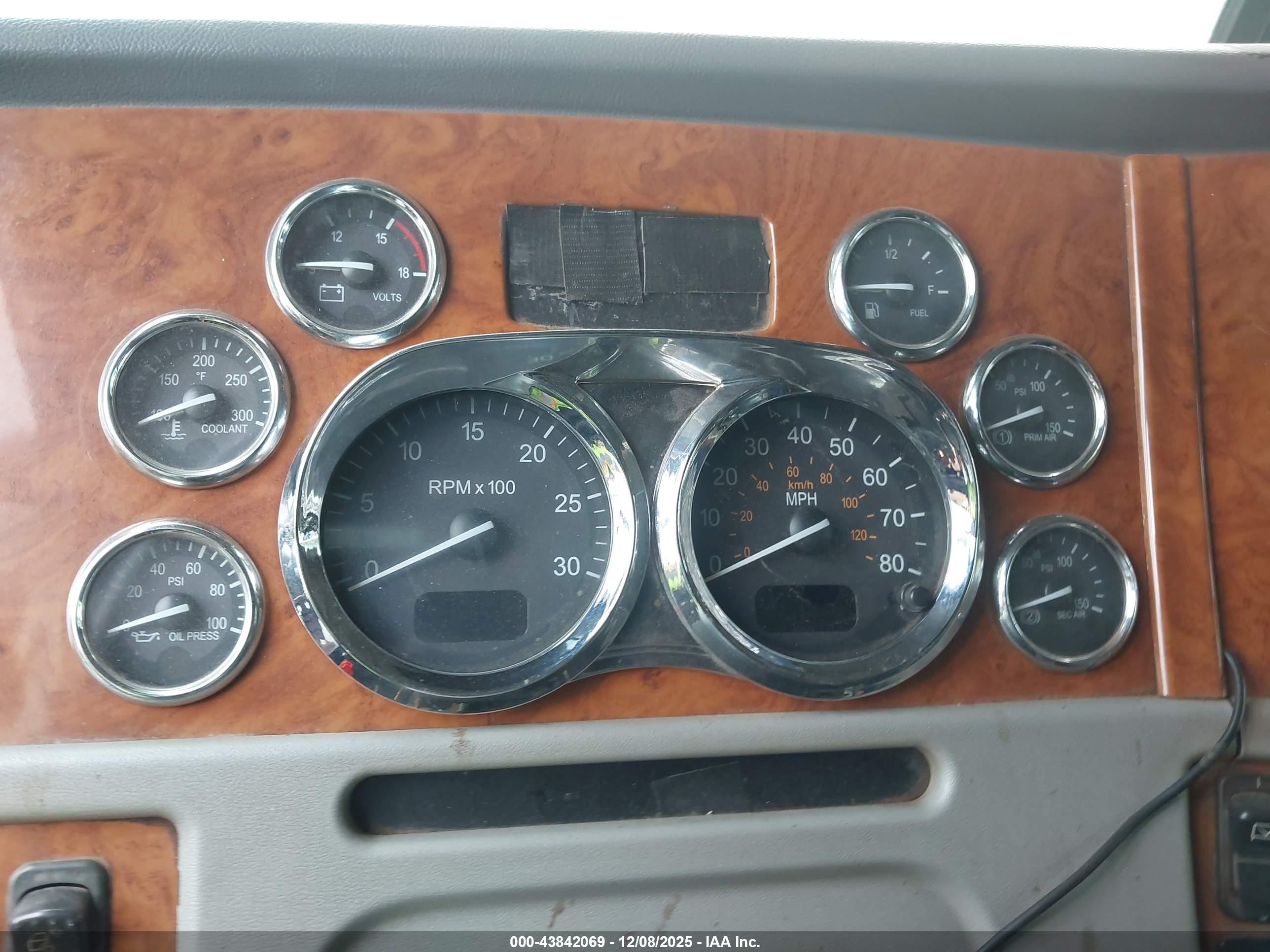 PETERBILT 379 image 6
