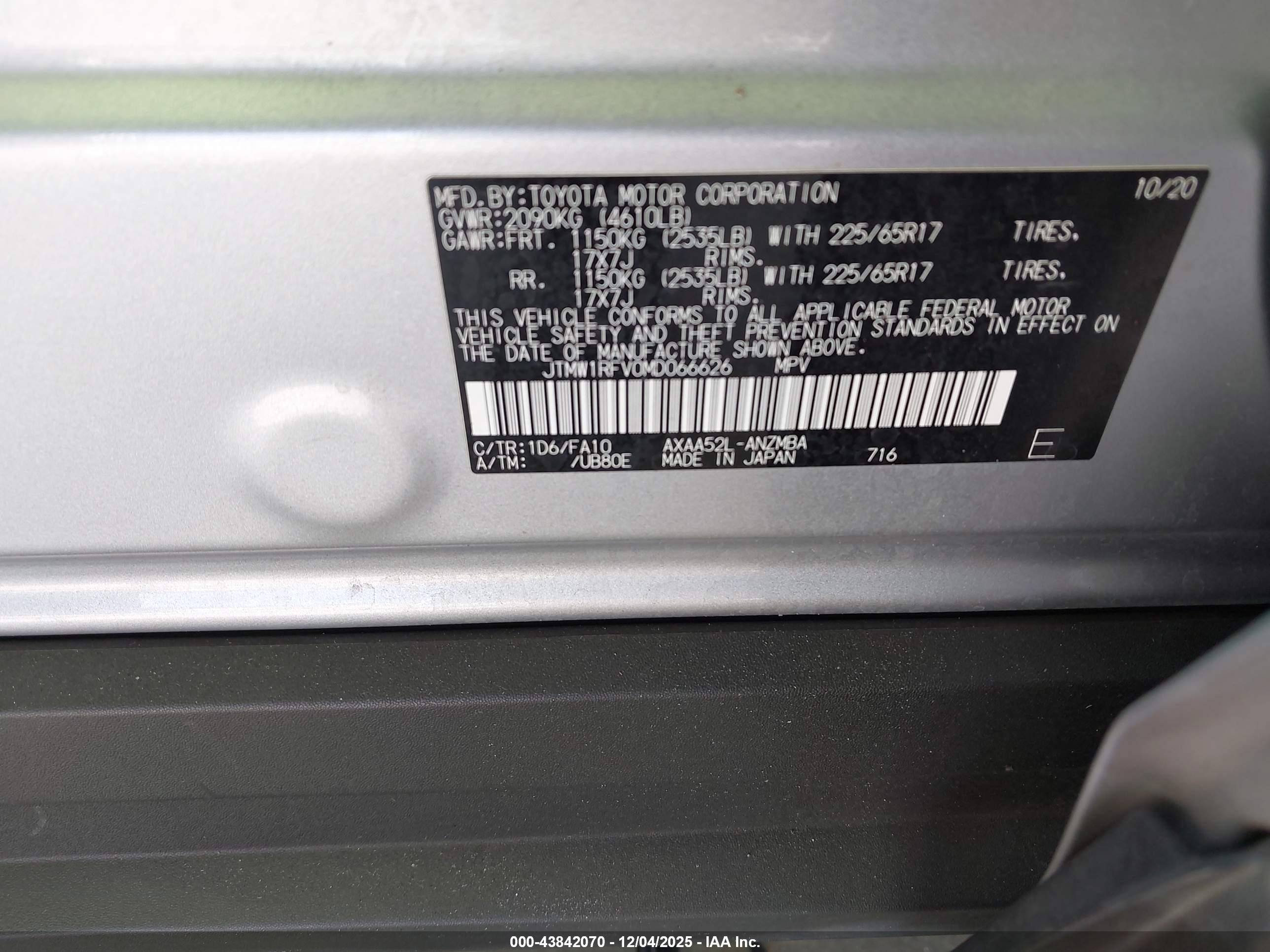 TOYOTA RAV4 image 9