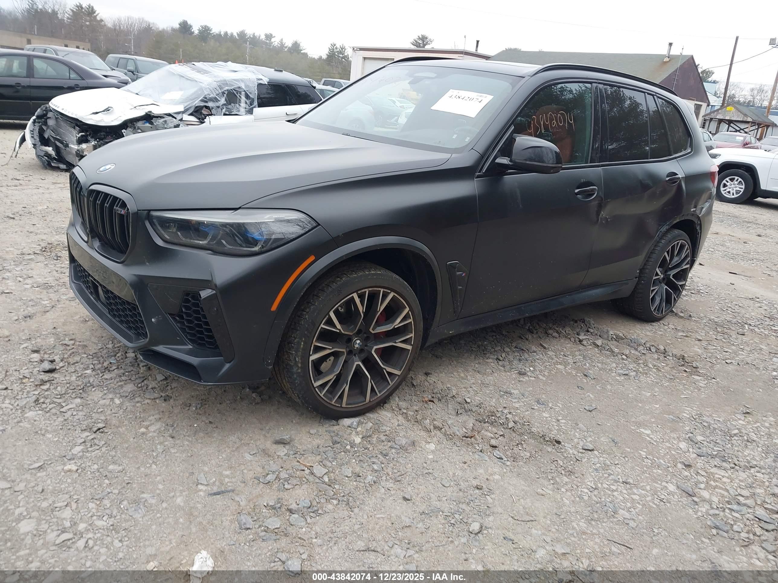 BMW X5 image 2