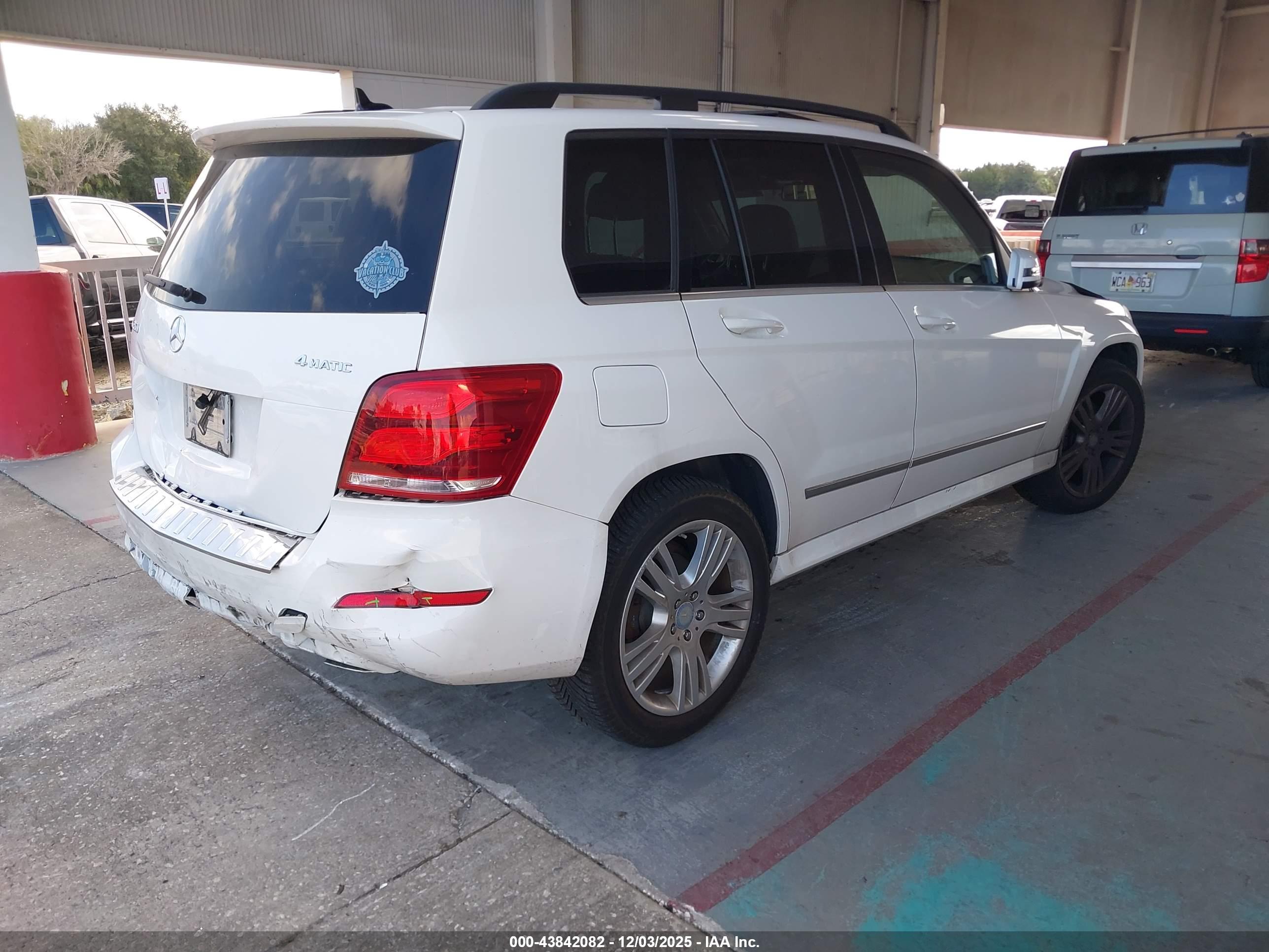 MERCEDES-BENZ GLK image 4