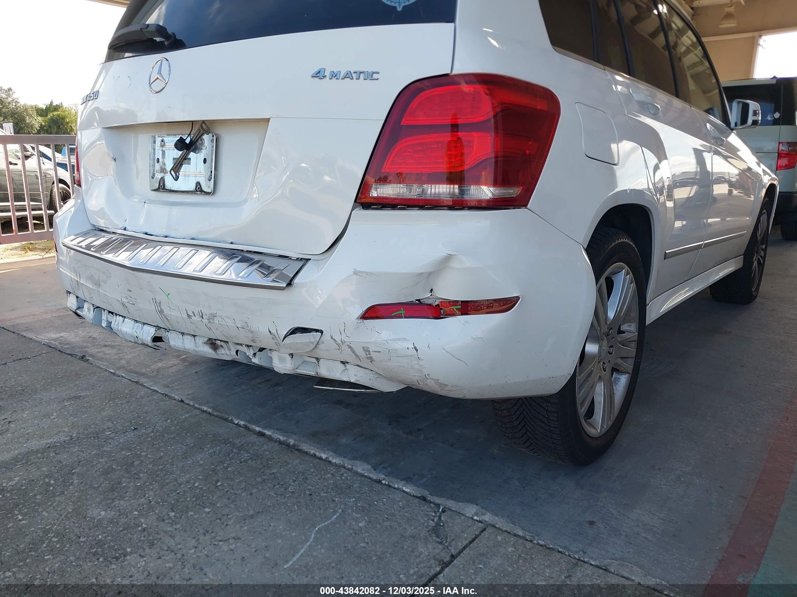 MERCEDES-BENZ GLK image 6