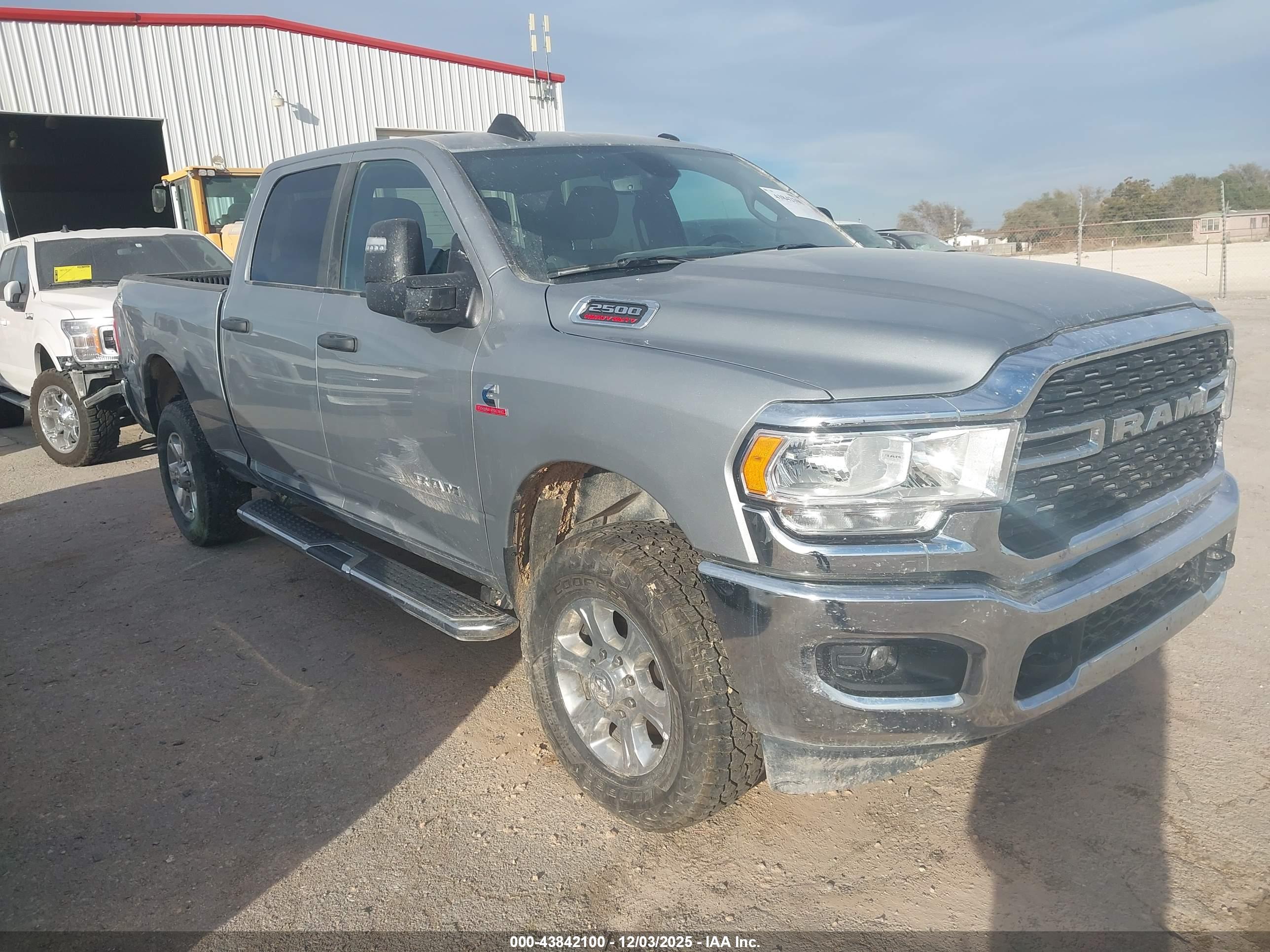 RAM 2500 image 6