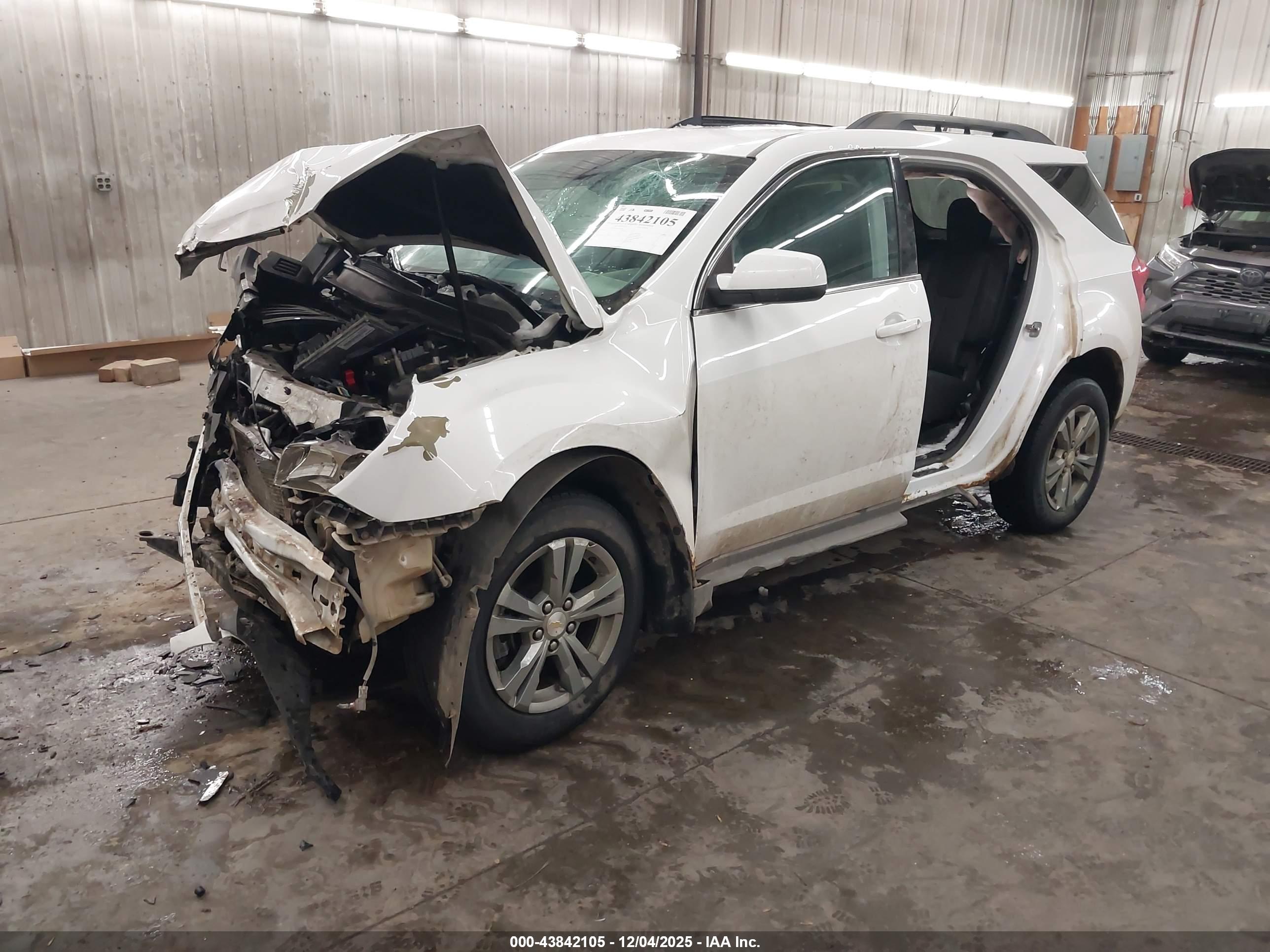 CHEVROLET EQUINOX image 2