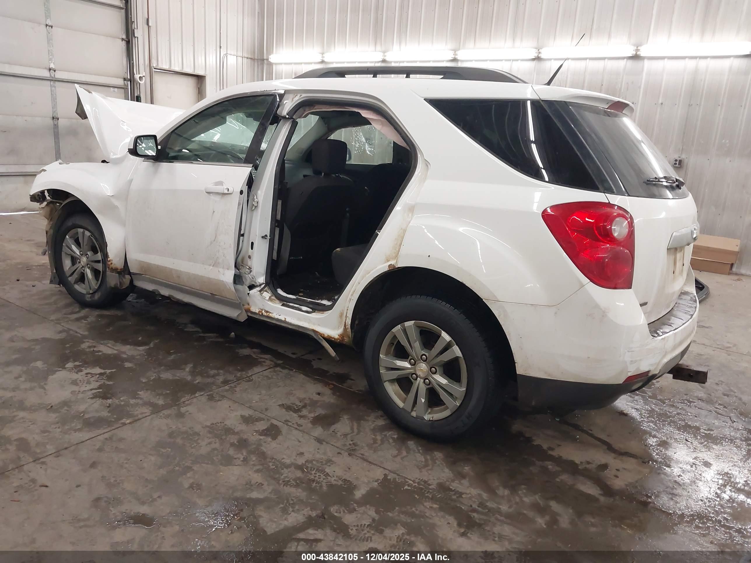 CHEVROLET EQUINOX image 3
