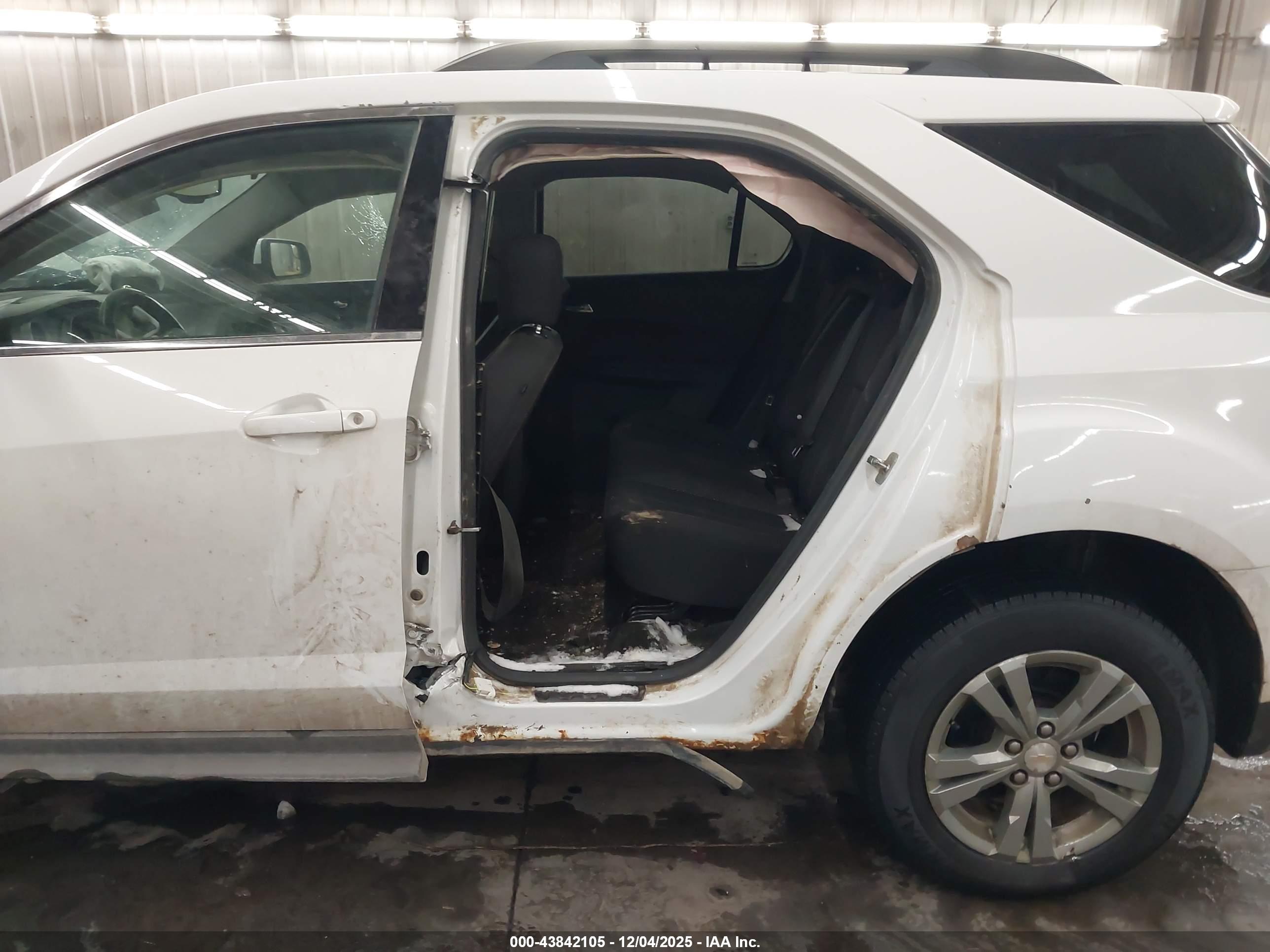 CHEVROLET EQUINOX image 6