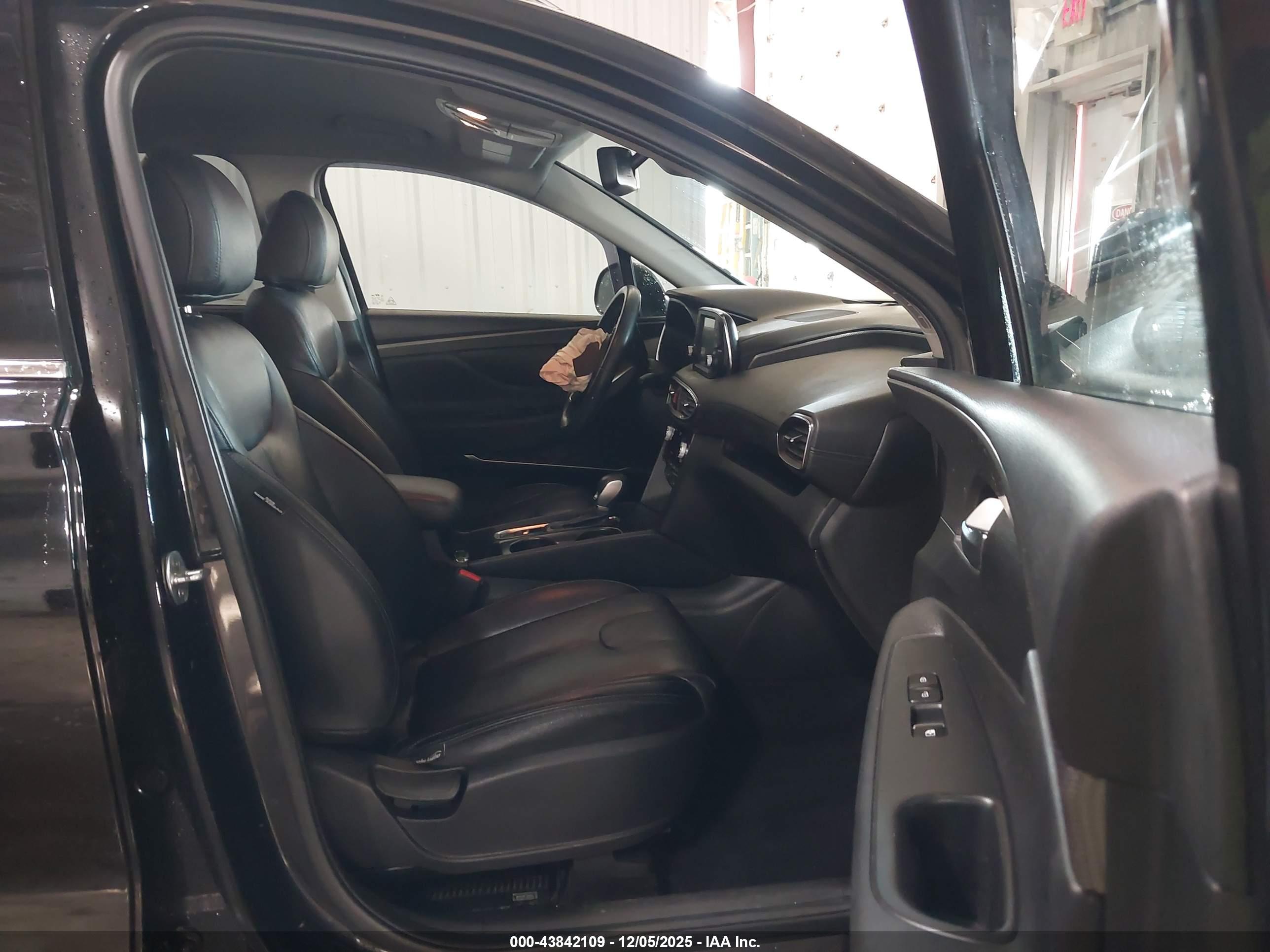 HYUNDAI SANTA image 5