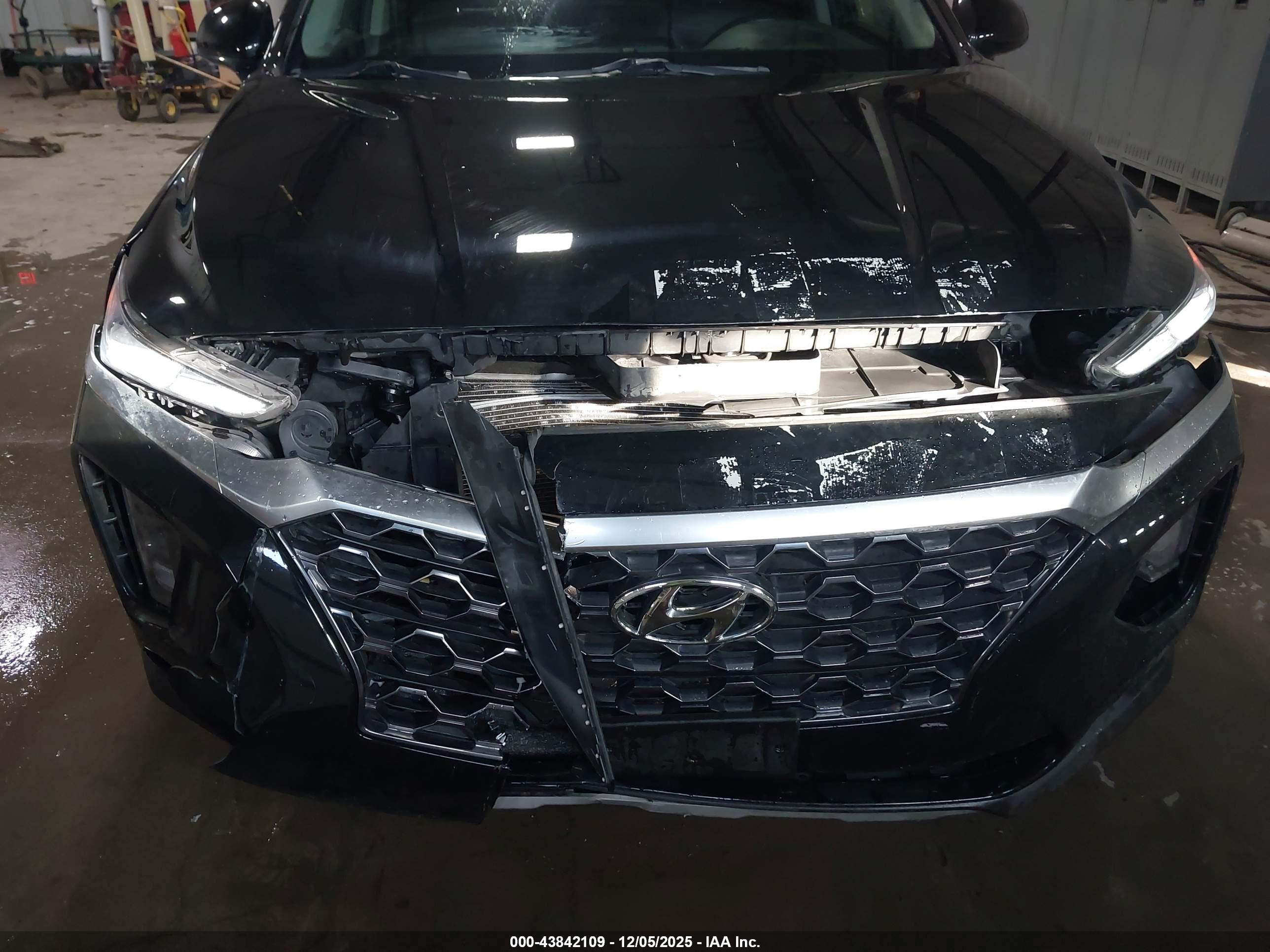 HYUNDAI SANTA image 6