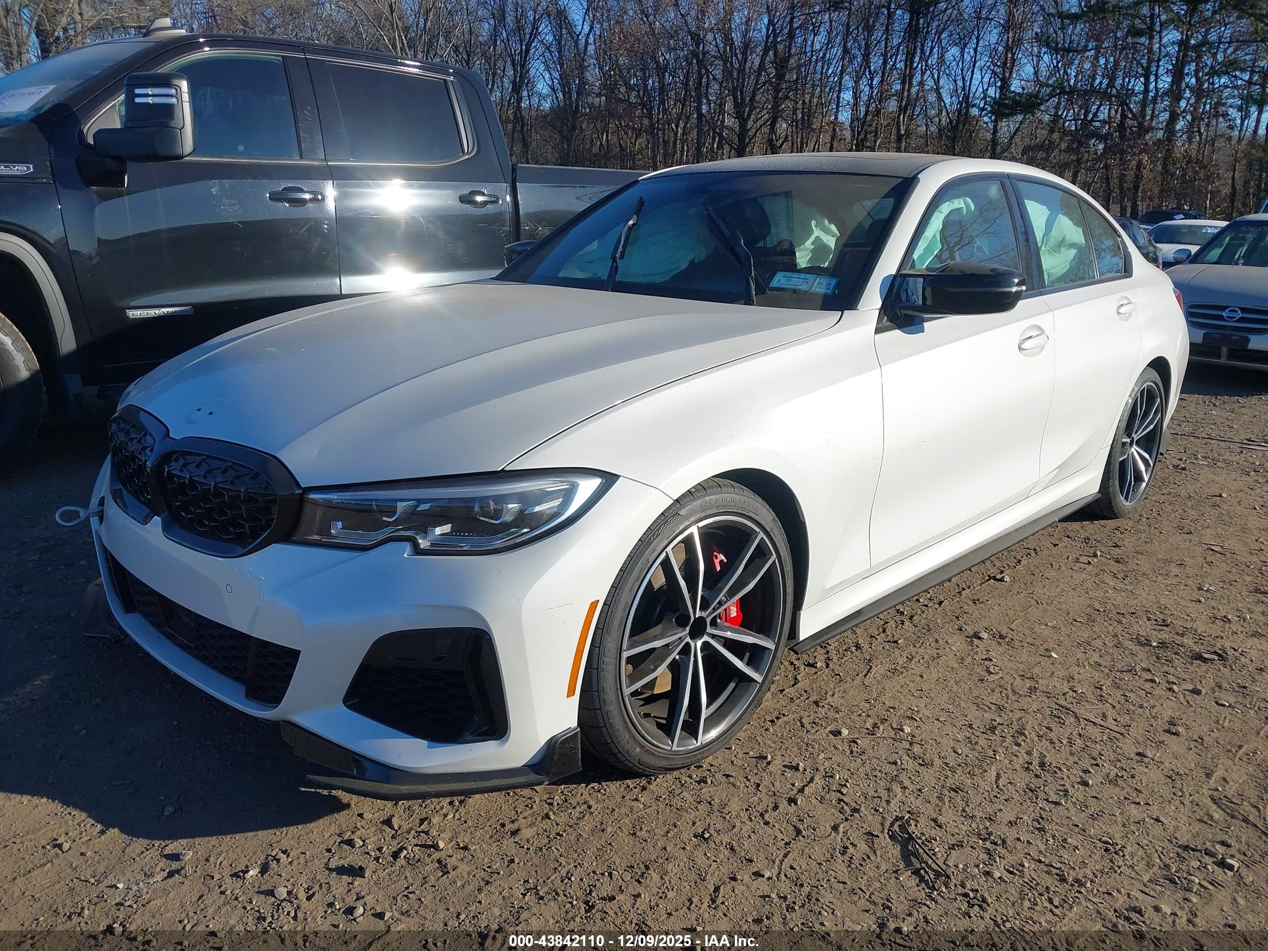 BMW 3 image 2