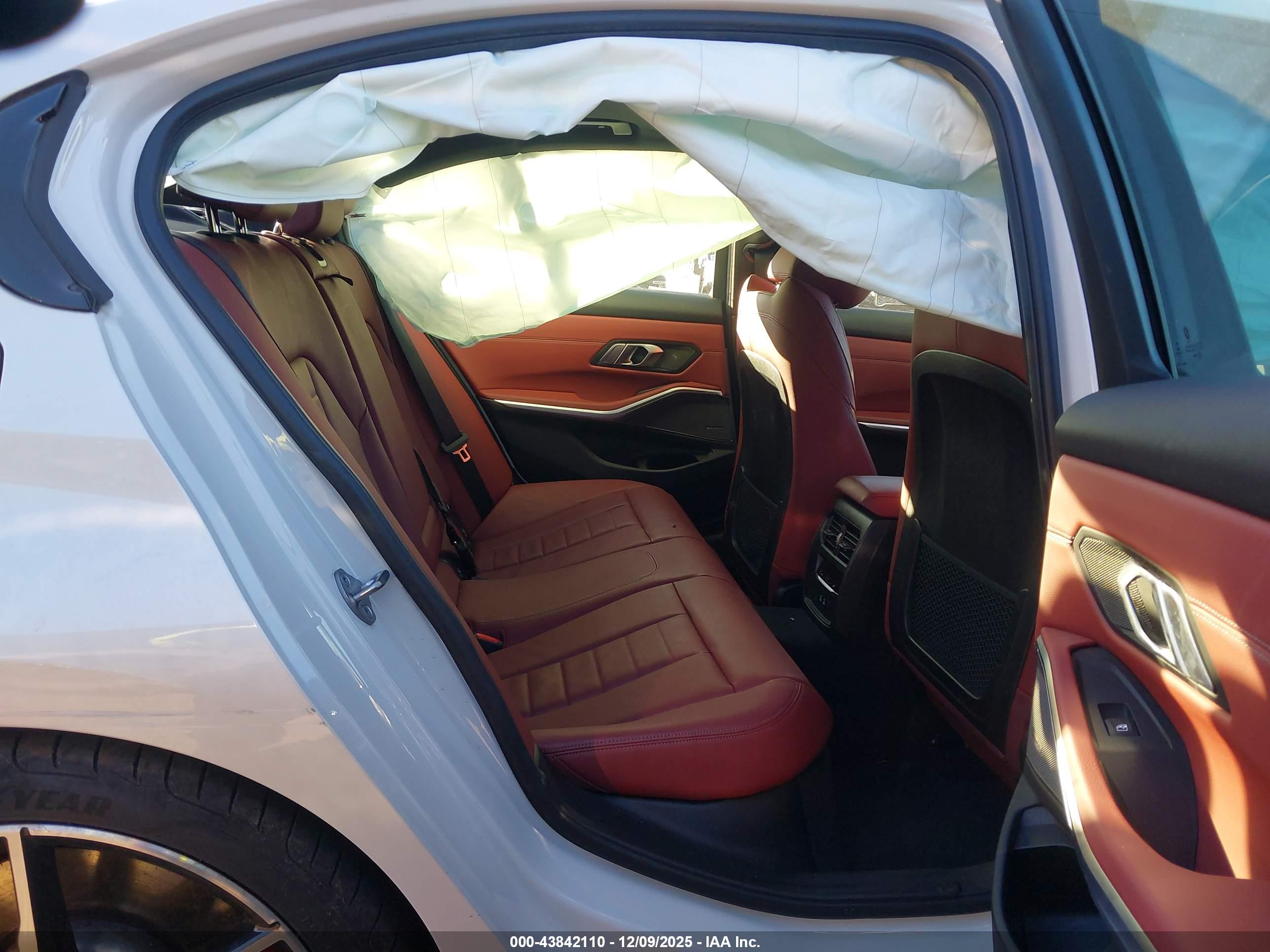 BMW 3 image 8
