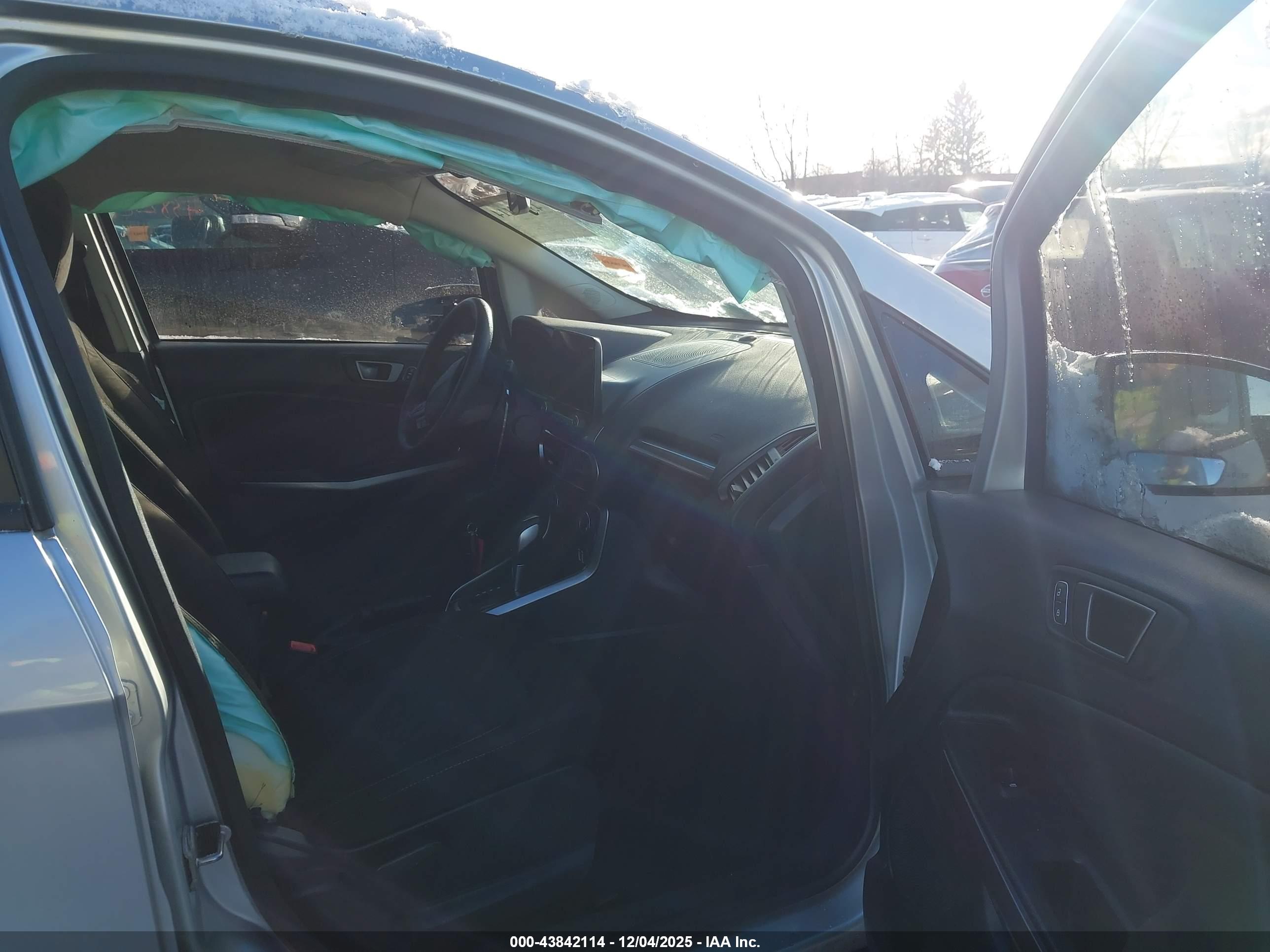 FORD ECOSPORT image 5