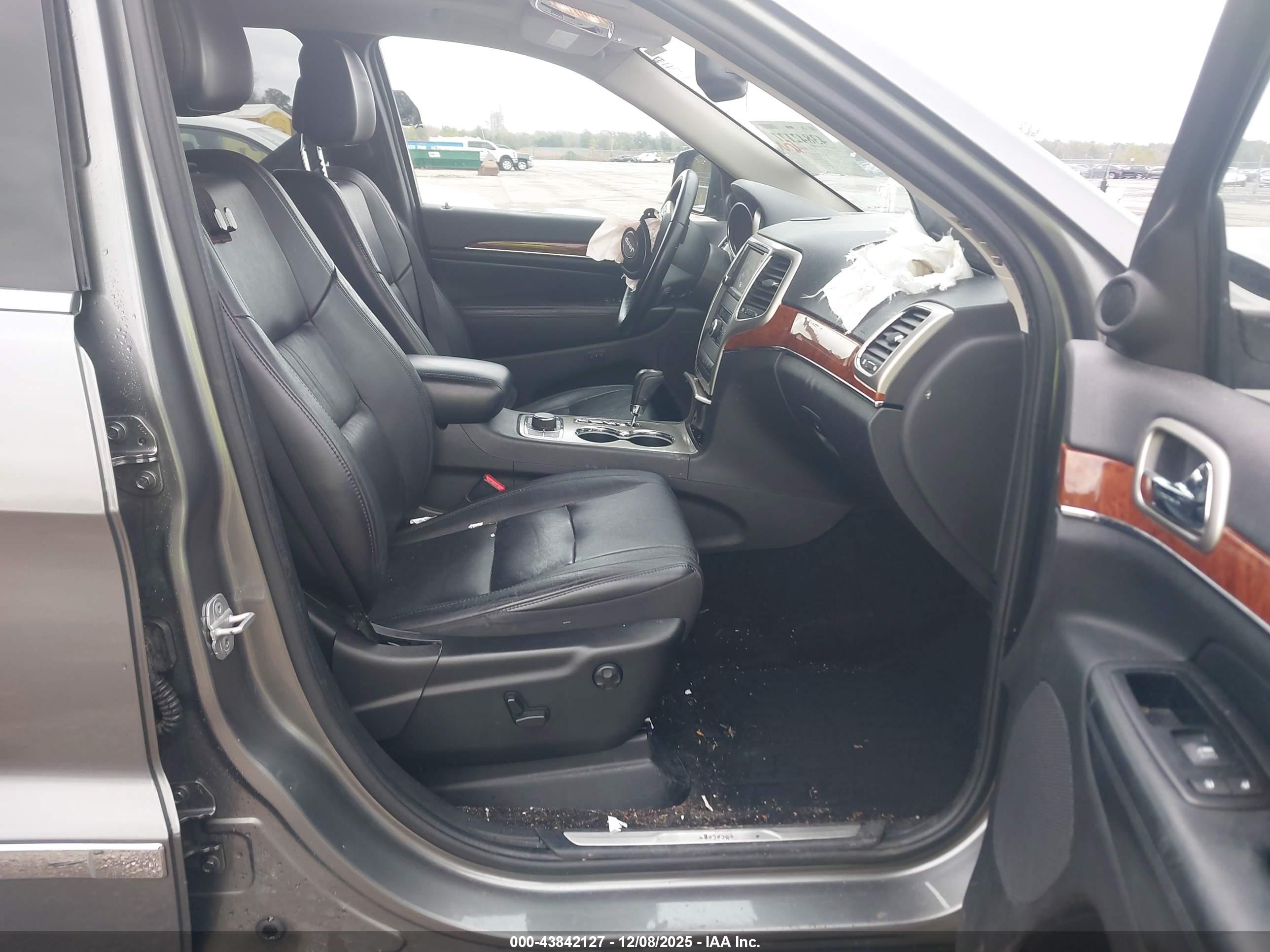 JEEP GRAND image 5