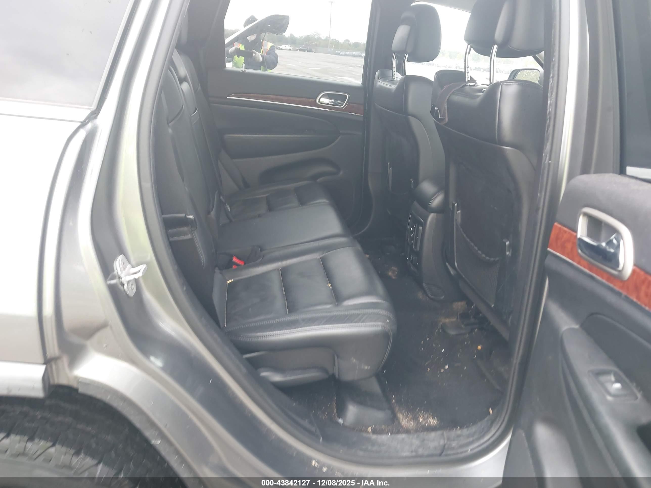 JEEP GRAND image 8