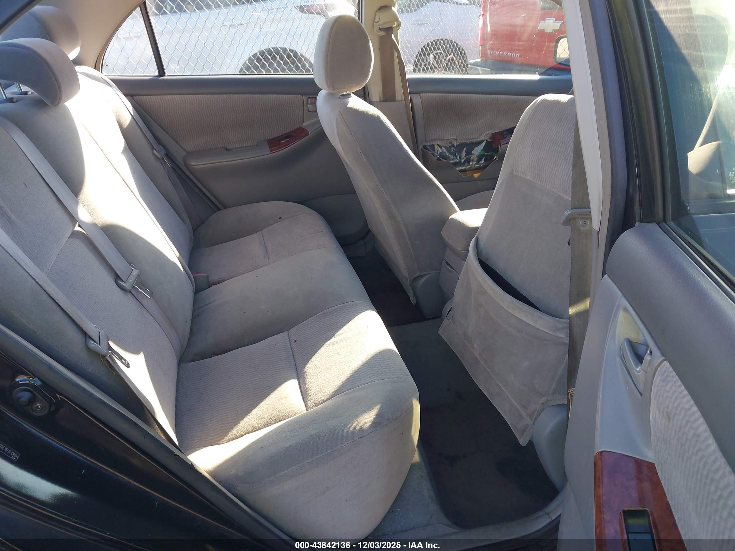 TOYOTA COROLLA image 8