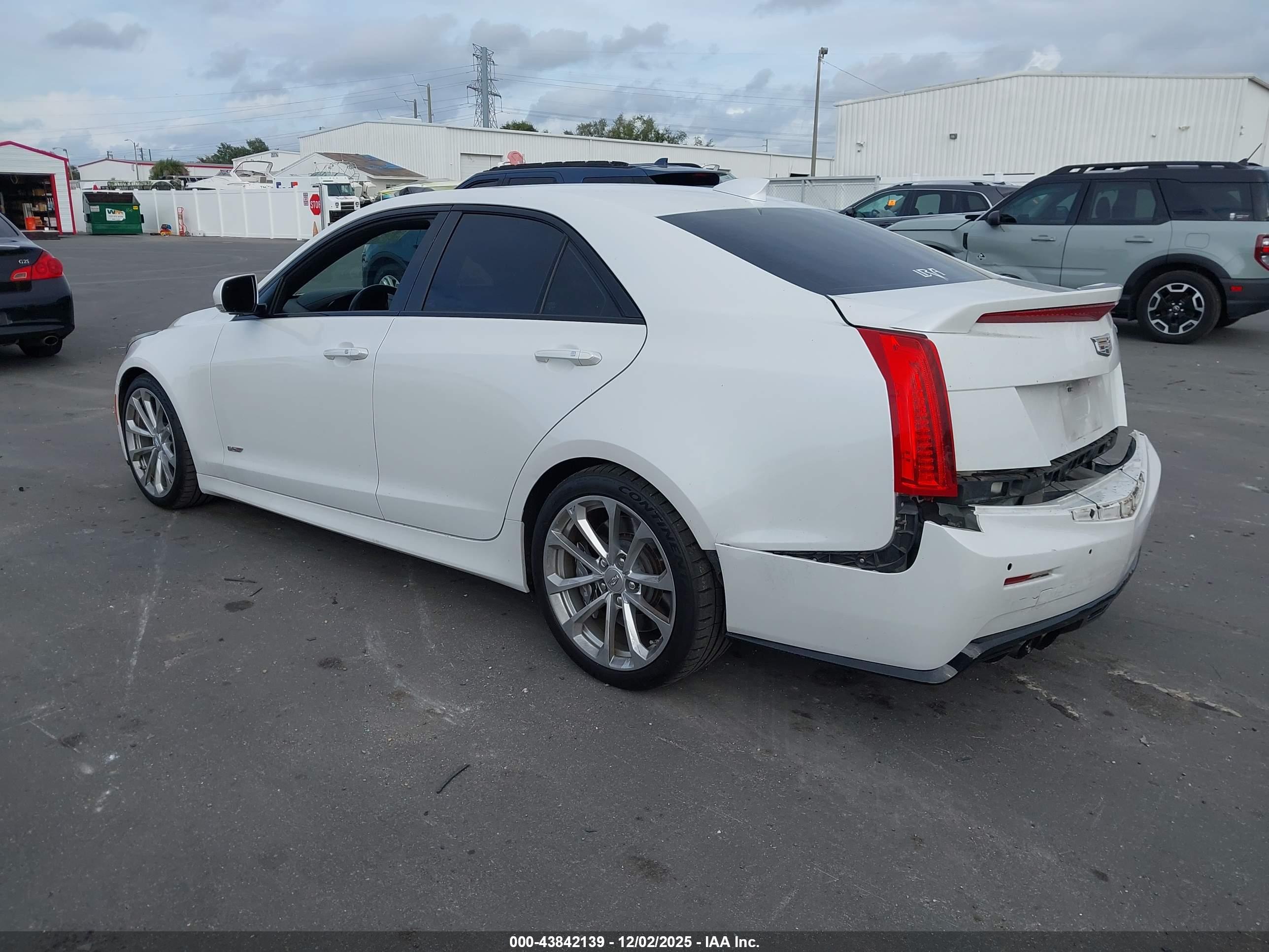CADILLAC ATS-V image 3