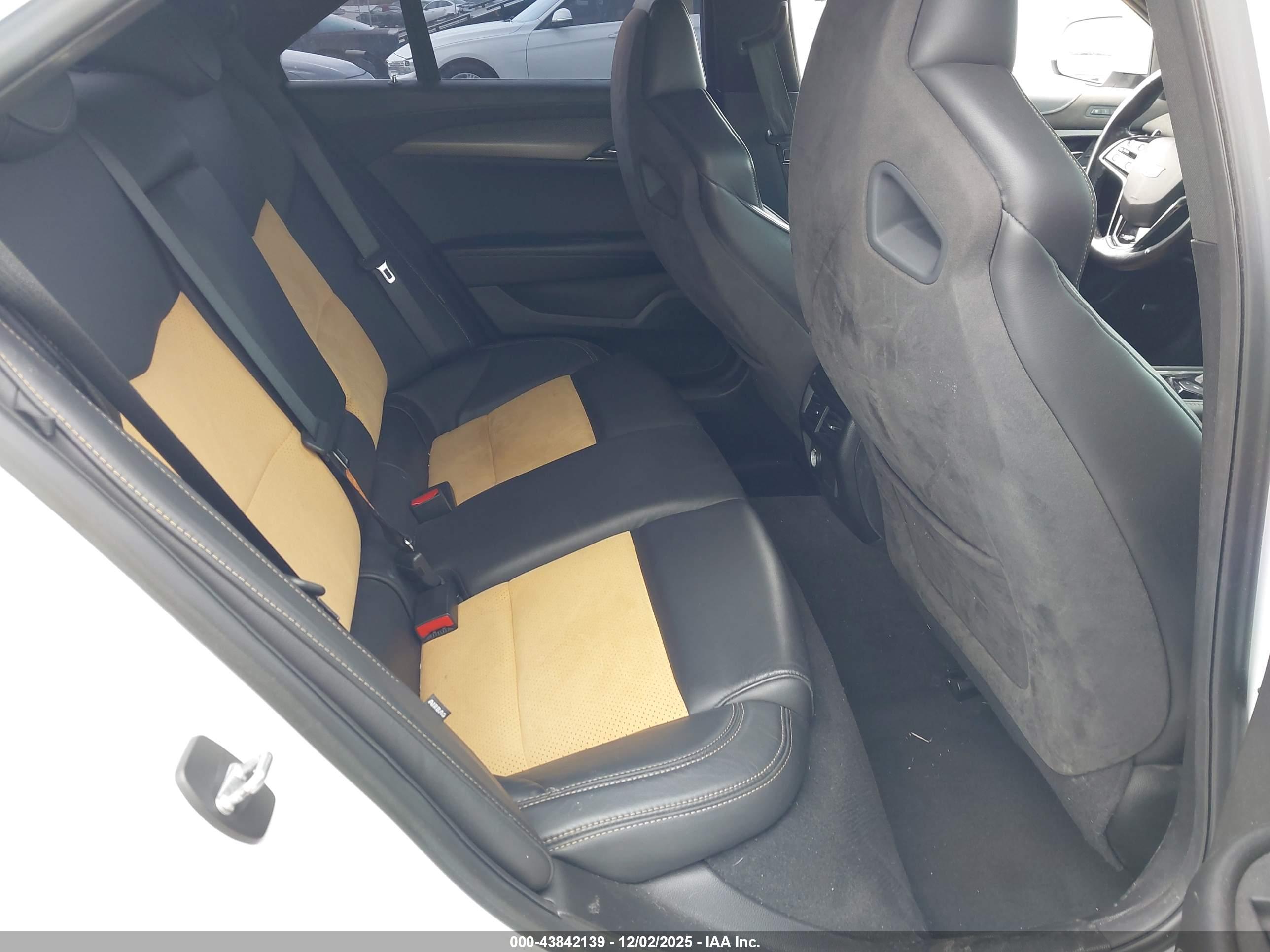 CADILLAC ATS-V image 8